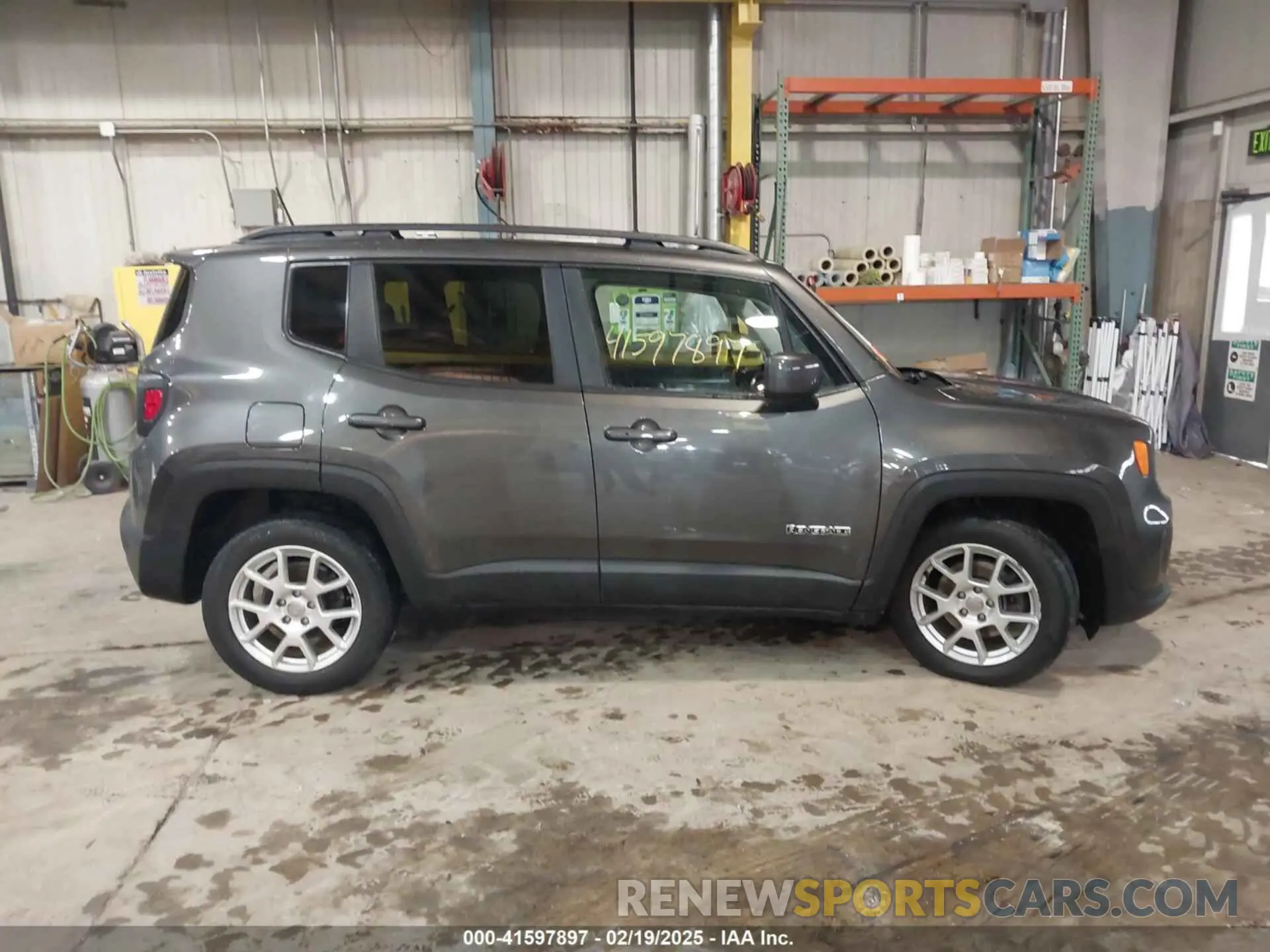 13 Photograph of a damaged car ZACNJABB6KPJ93773 JEEP RENEGADE 2019