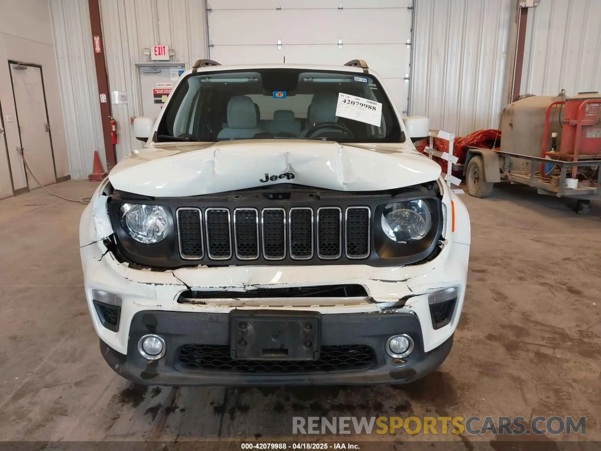 12 Photograph of a damaged car ZACNJABB6KPK21894 JEEP RENEGADE 2019