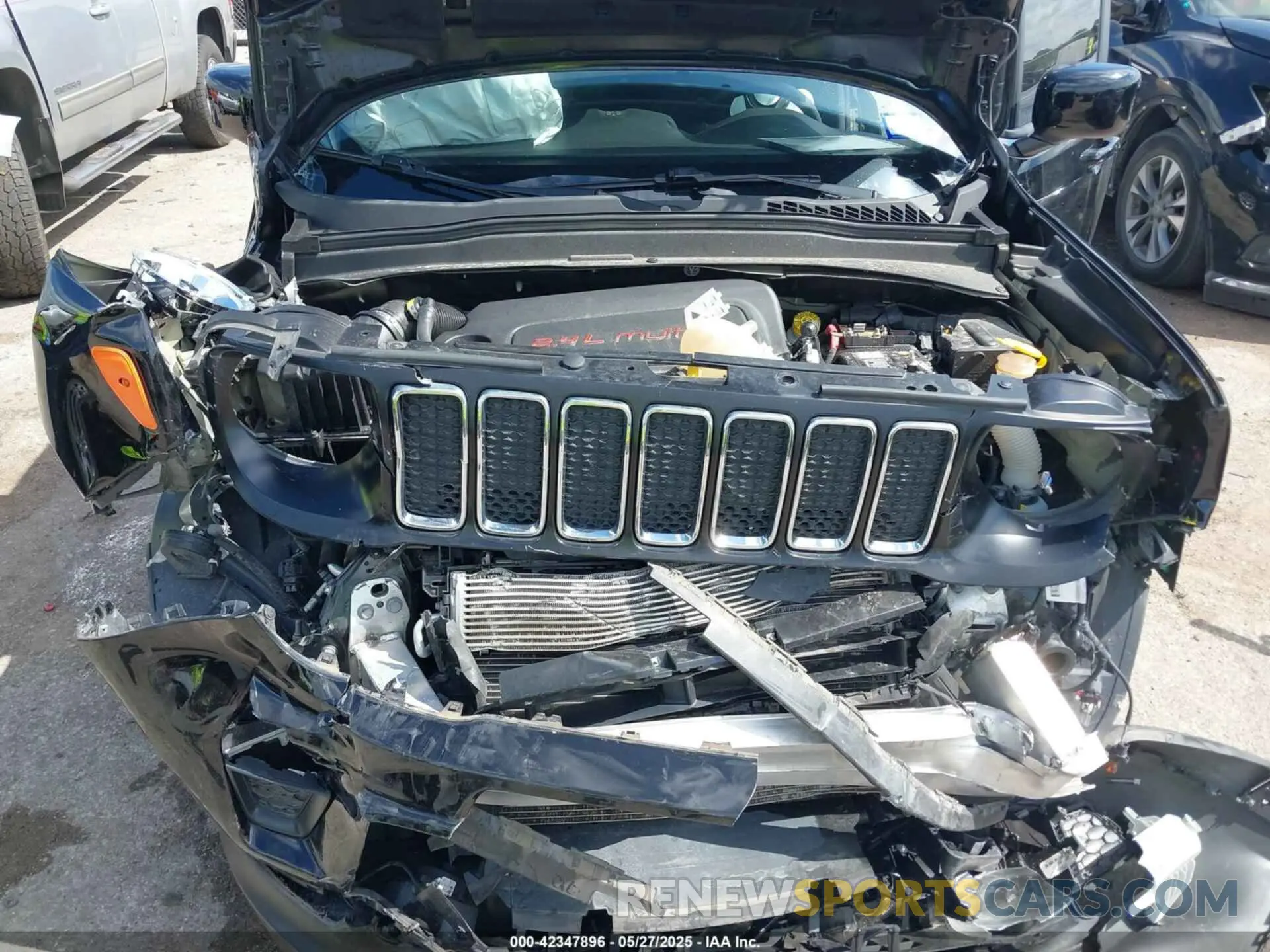 10 Photograph of a damaged car ZACNJABB6KPK90634 JEEP RENEGADE 2019