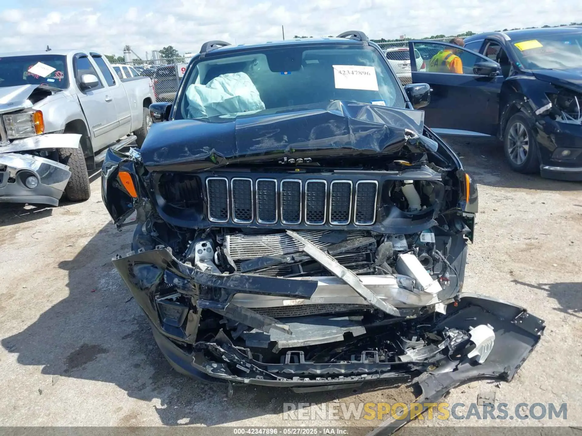 13 Photograph of a damaged car ZACNJABB6KPK90634 JEEP RENEGADE 2019