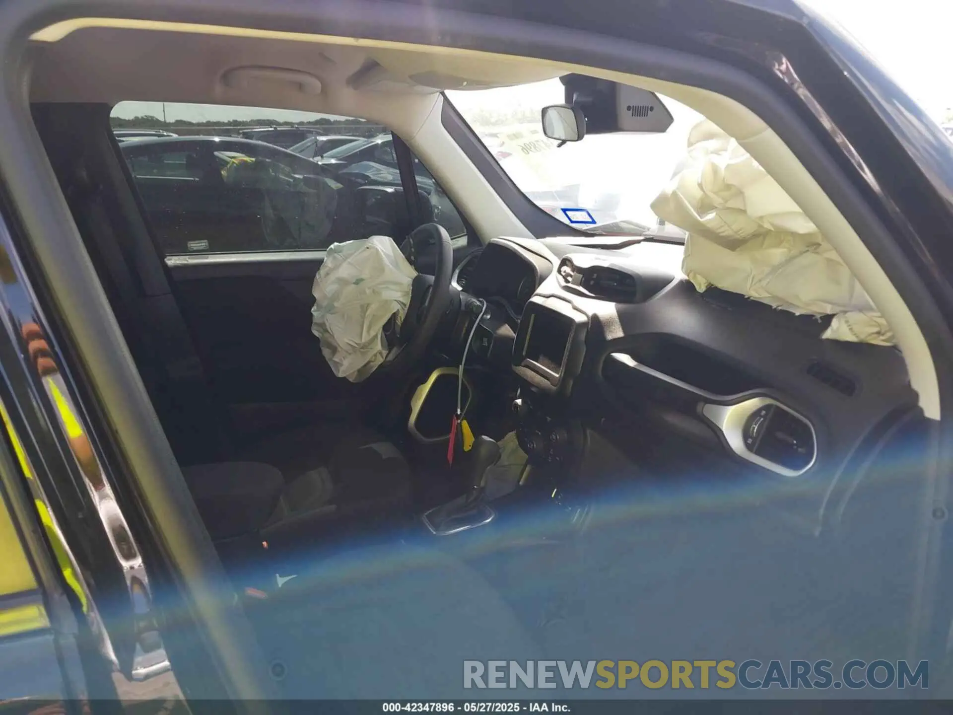 5 Photograph of a damaged car ZACNJABB6KPK90634 JEEP RENEGADE 2019