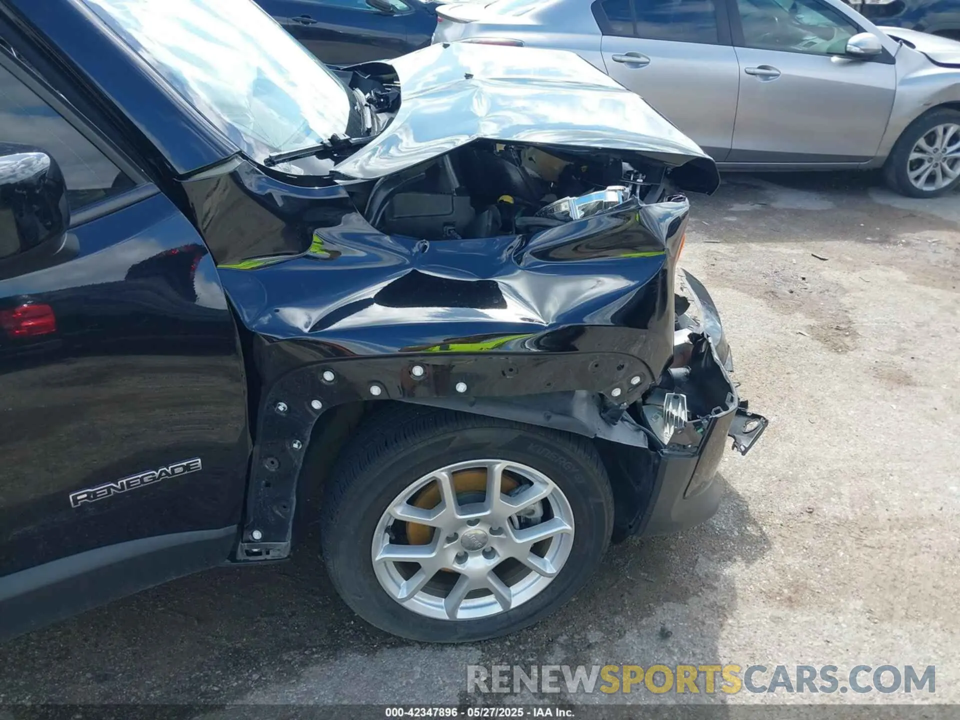6 Photograph of a damaged car ZACNJABB6KPK90634 JEEP RENEGADE 2019