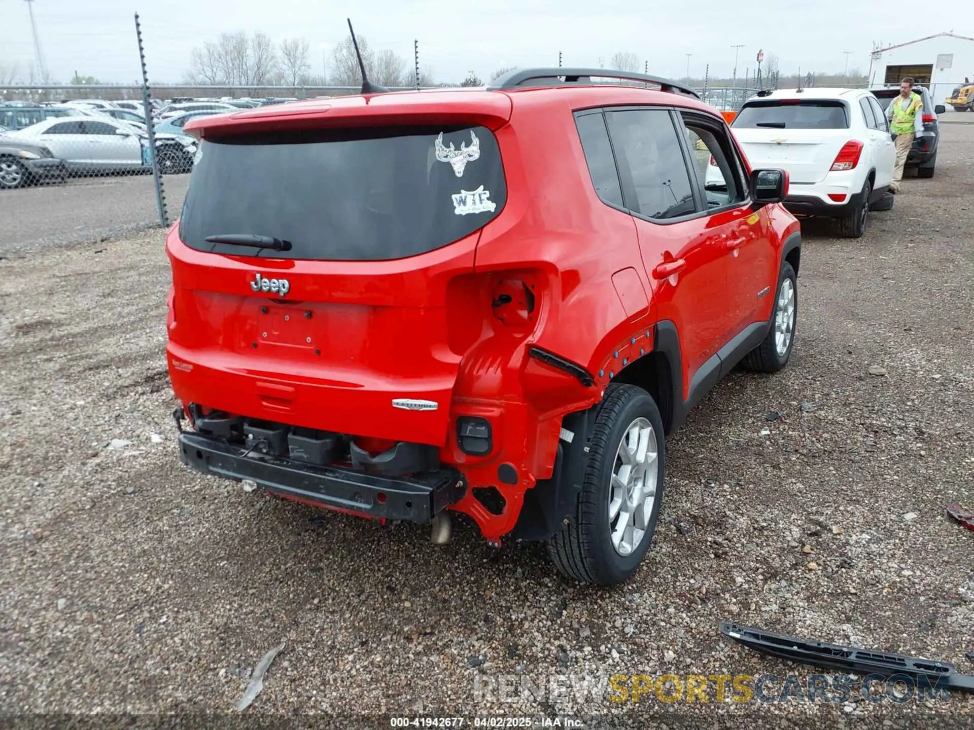 4 Photograph of a damaged car ZACNJABB7KPK32693 JEEP RENEGADE 2019