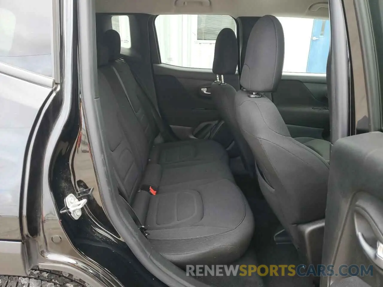 10 Photograph of a damaged car ZACNJABB7KPK87029 JEEP RENEGADE 2019