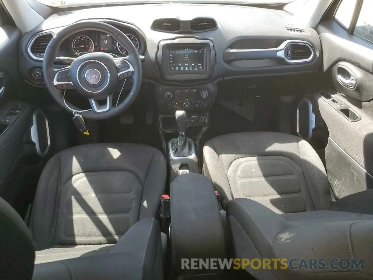 8 Photograph of a damaged car ZACNJABBXKPJ75373 JEEP RENEGADE 2019
