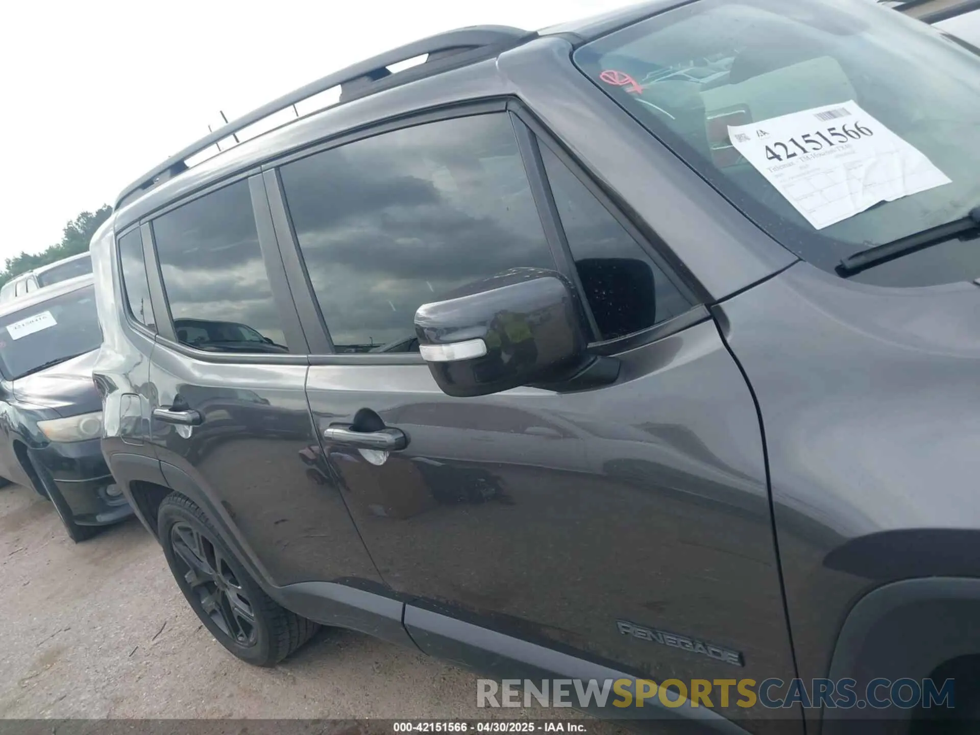 12 Photograph of a damaged car ZACNJABBXKPJ76703 JEEP RENEGADE 2019