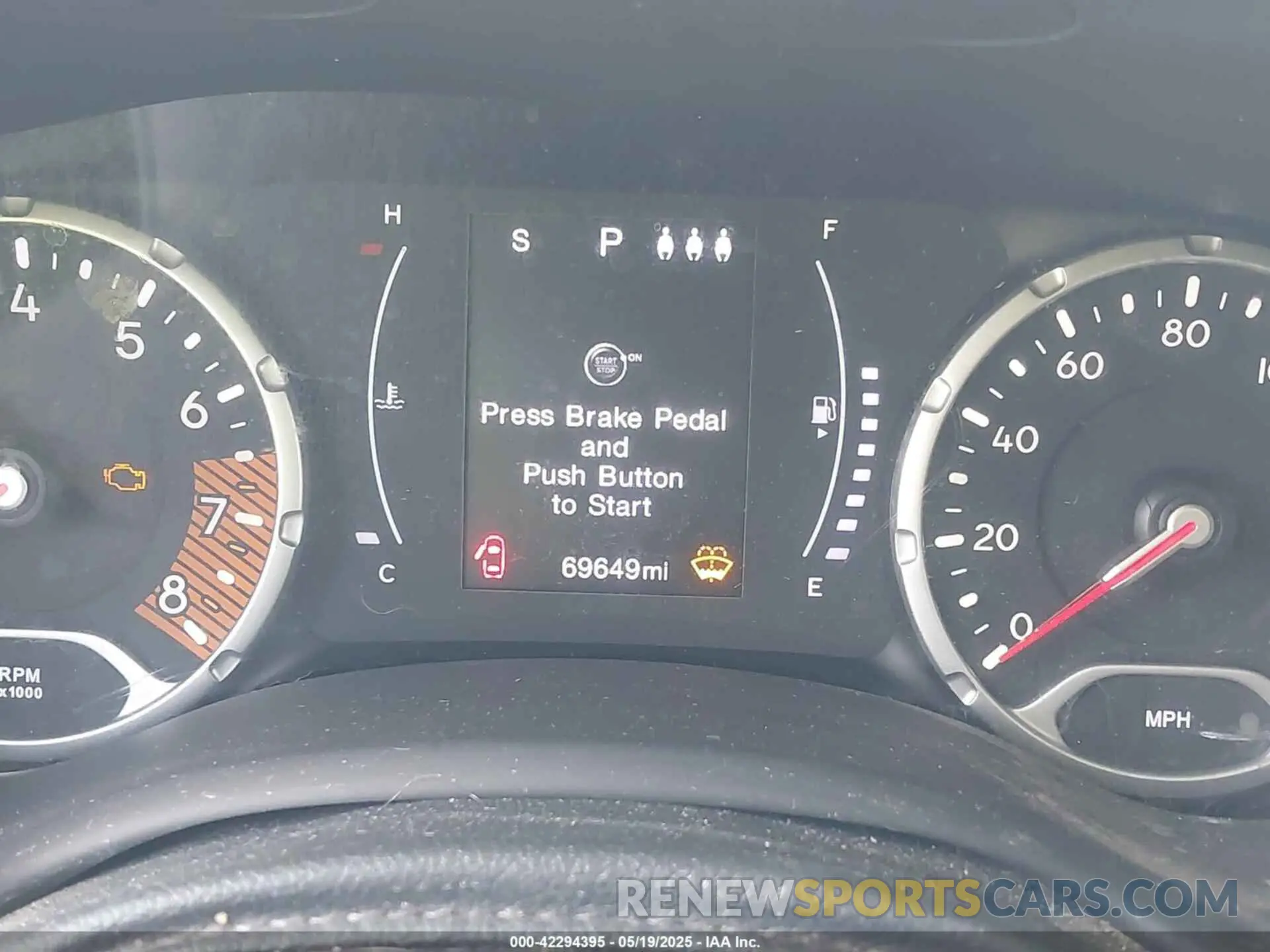 7 Photograph of a damaged car ZACNJBA17KPJ98673 JEEP RENEGADE 2019