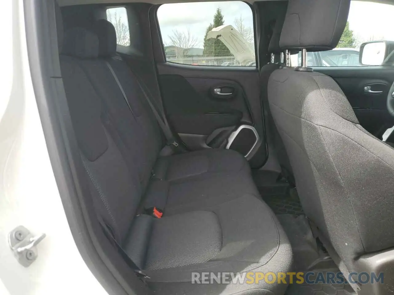 11 Photograph of a damaged car ZACNJBAB0KPK04130 JEEP RENEGADE 2019