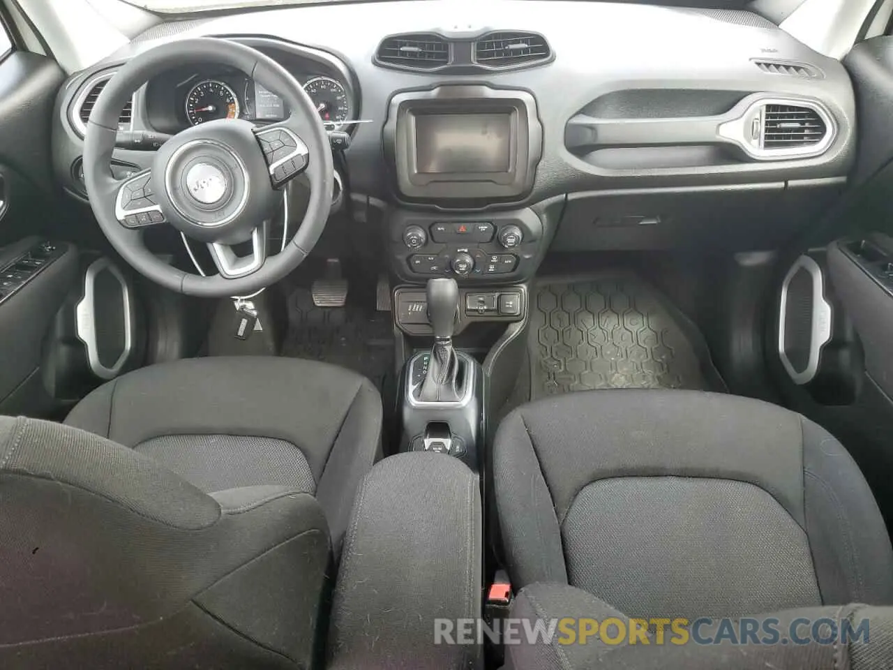 8 Photograph of a damaged car ZACNJBAB0KPK04130 JEEP RENEGADE 2019