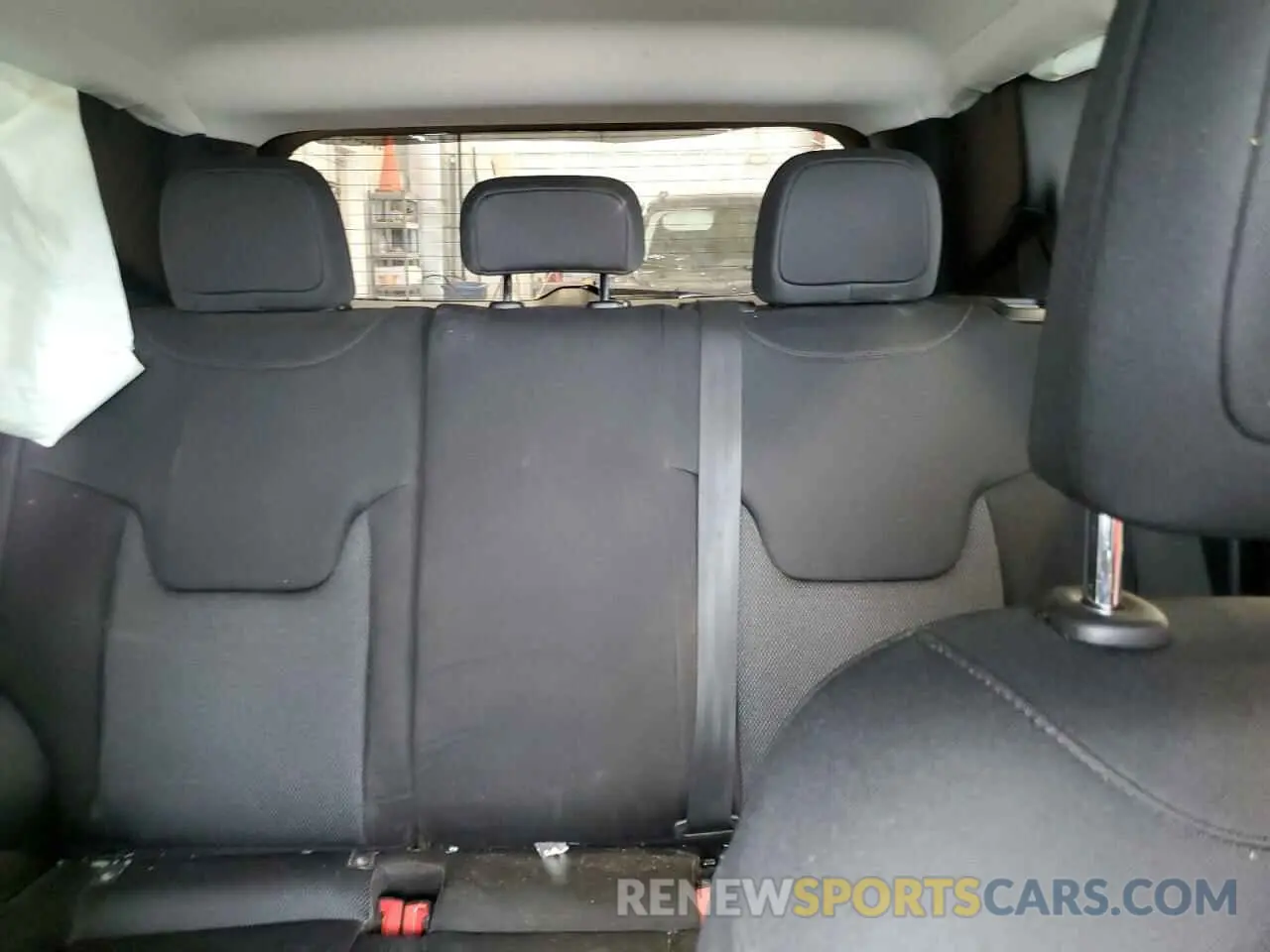 10 Photograph of a damaged car ZACNJBAB1KPK50551 JEEP RENEGADE 2019