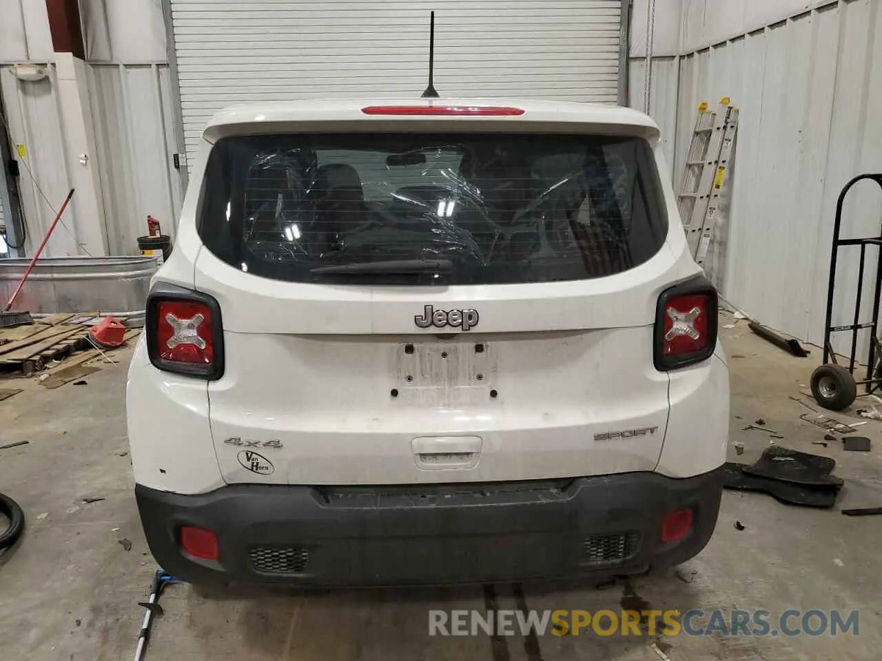 6 Photograph of a damaged car ZACNJBAB1KPK50551 JEEP RENEGADE 2019