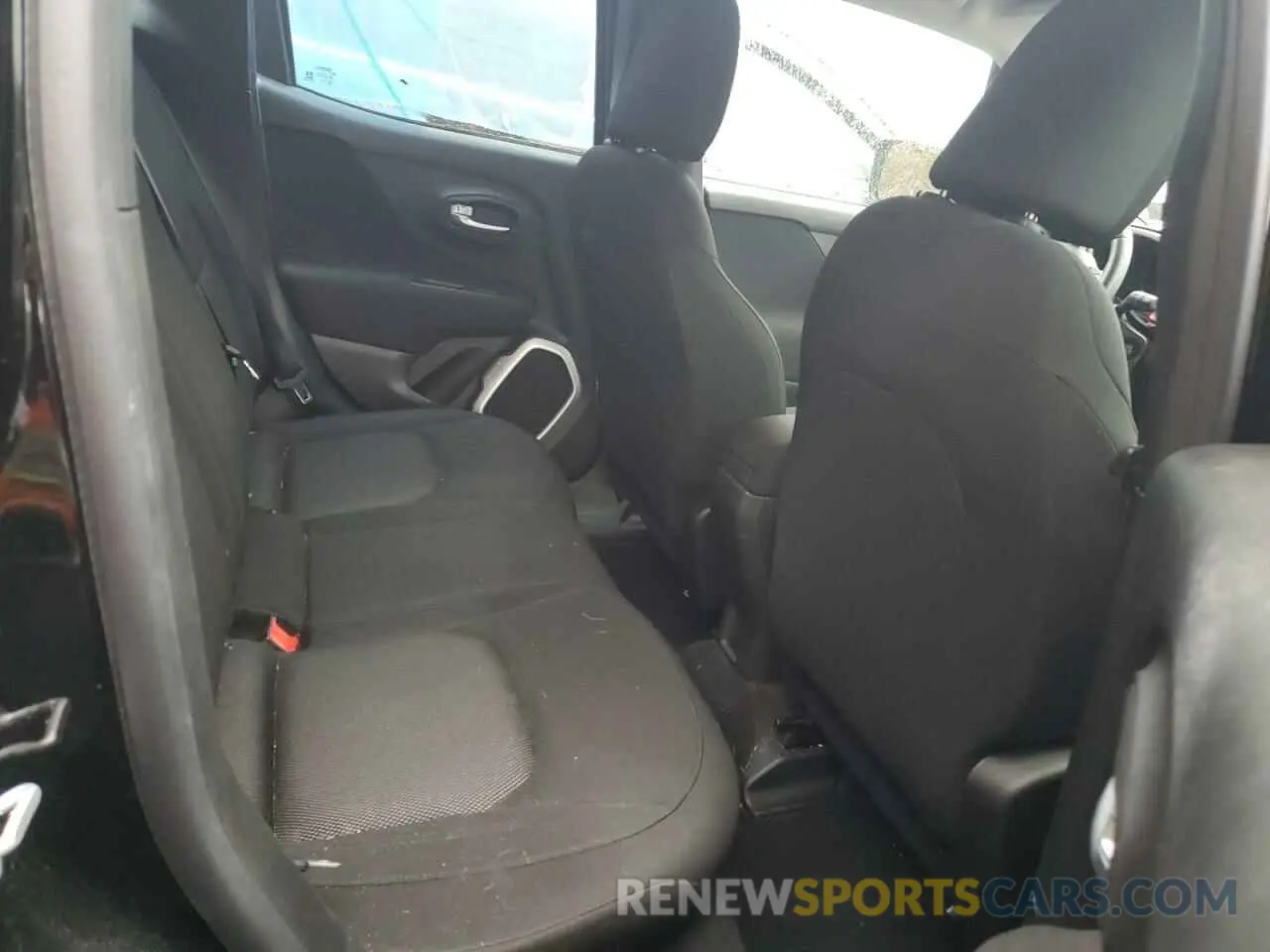 10 Photograph of a damaged car ZACNJBAB2KPJ97388 JEEP RENEGADE 2019