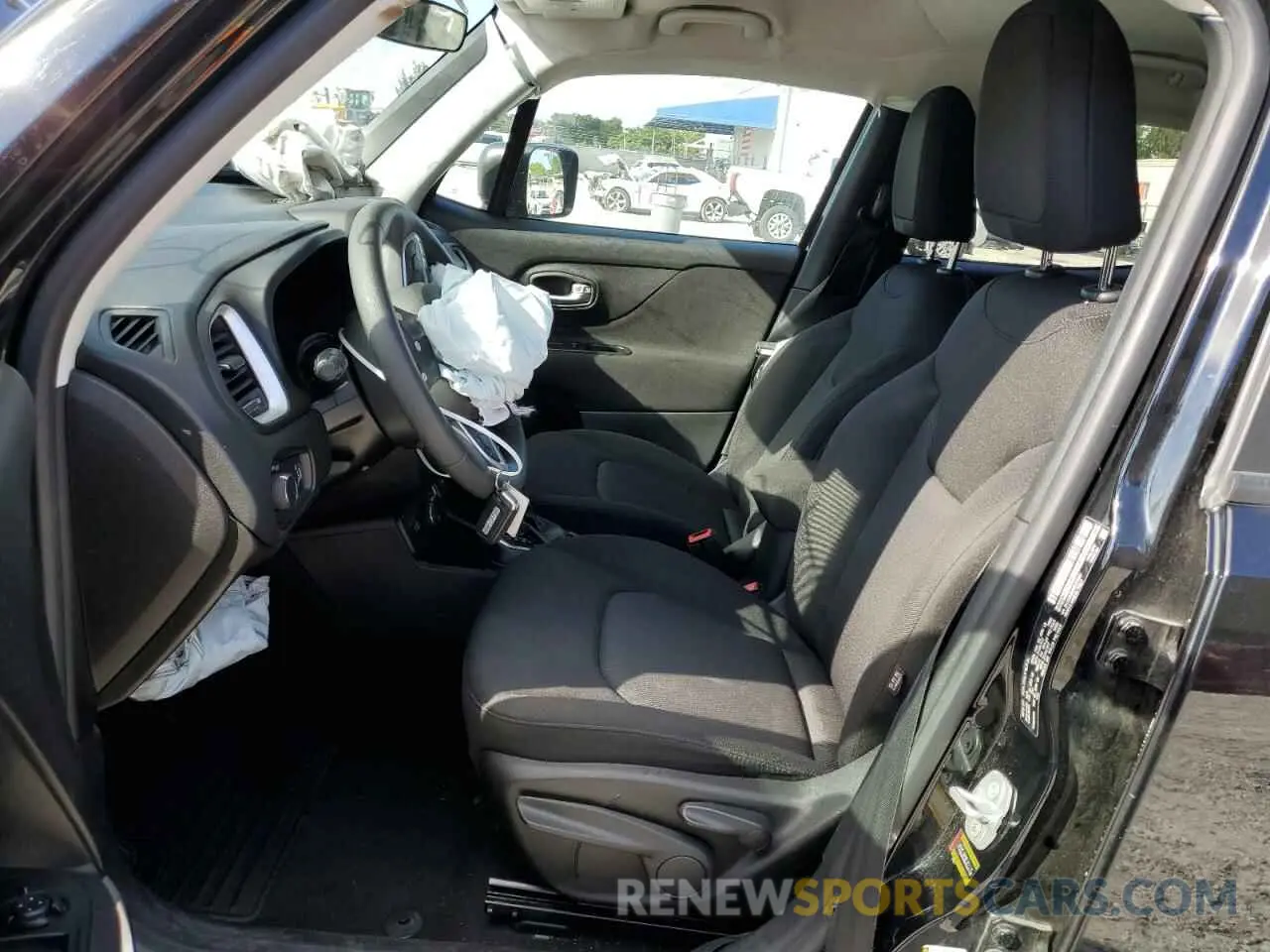 7 Photograph of a damaged car ZACNJBAB4KPJ73304 JEEP RENEGADE 2019