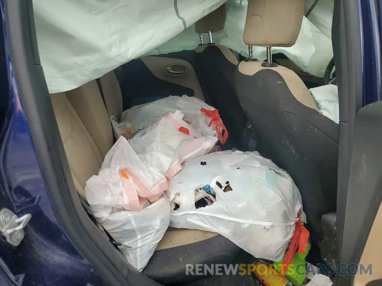 11 Photograph of a damaged car ZACNJBAB5KPJ80682 JEEP RENEGADE 2019