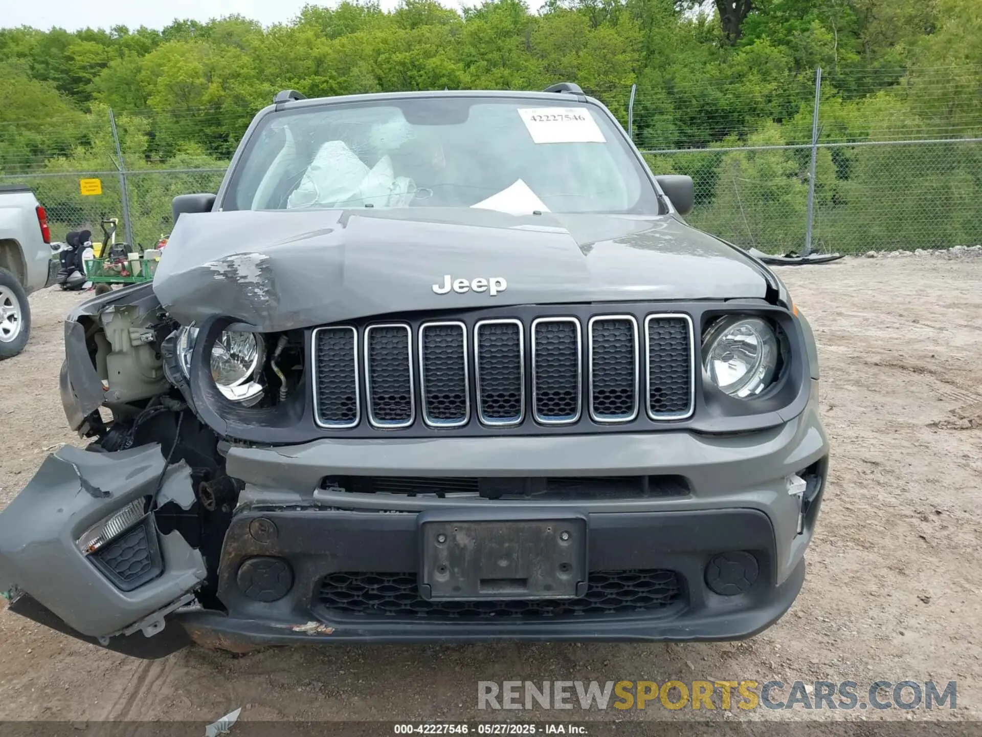 11 Photograph of a damaged car ZACNJBAB5KPK57972 JEEP RENEGADE 2019