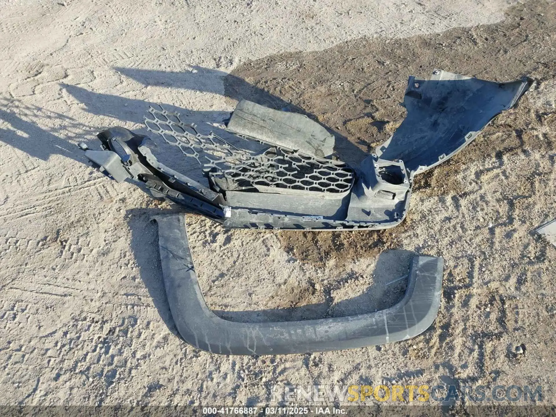 12 Photograph of a damaged car ZACNJBAB6KPJ80917 JEEP RENEGADE 2019