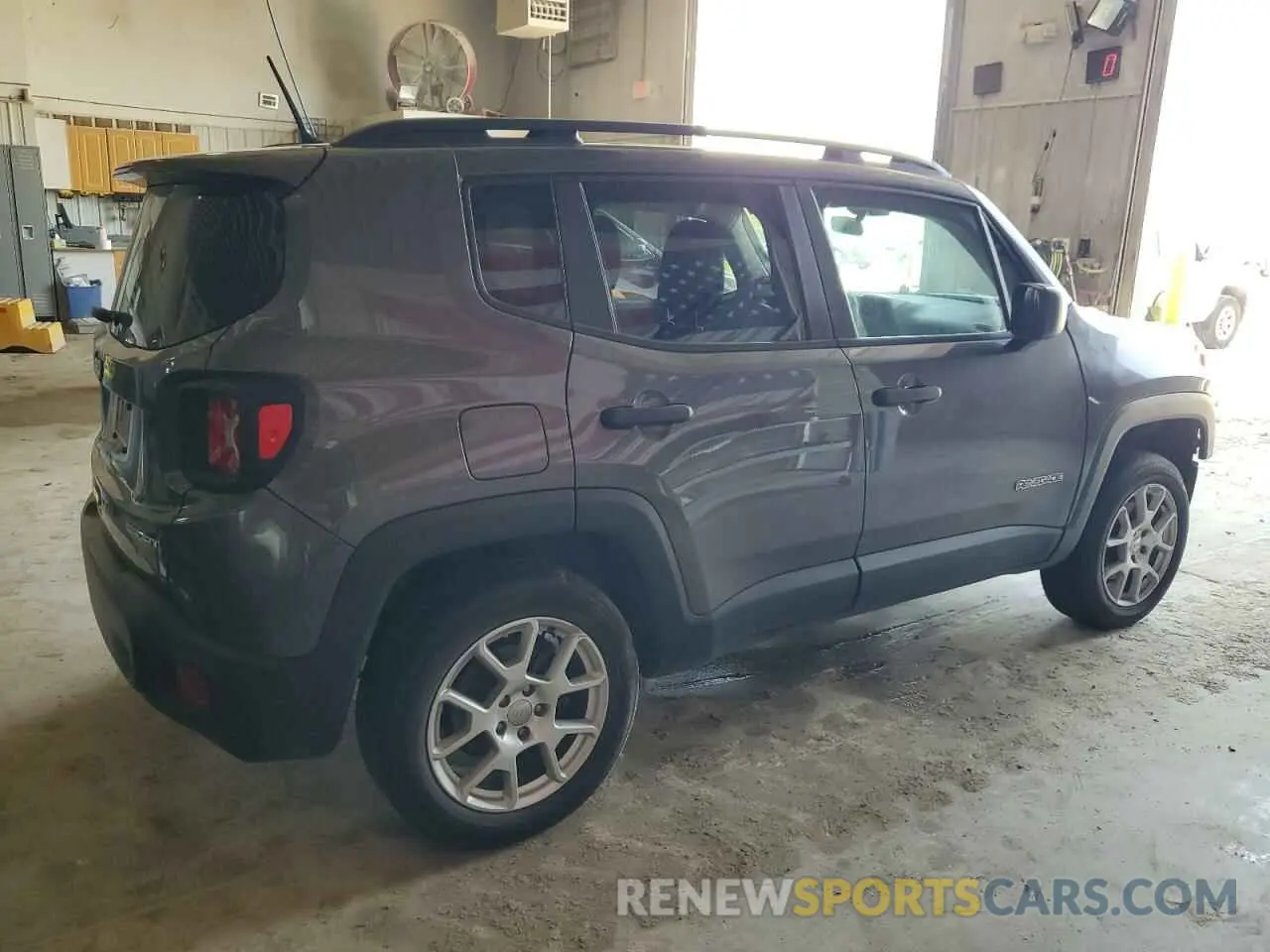 3 Photograph of a damaged car ZACNJBAB6KPK00521 JEEP RENEGADE 2019