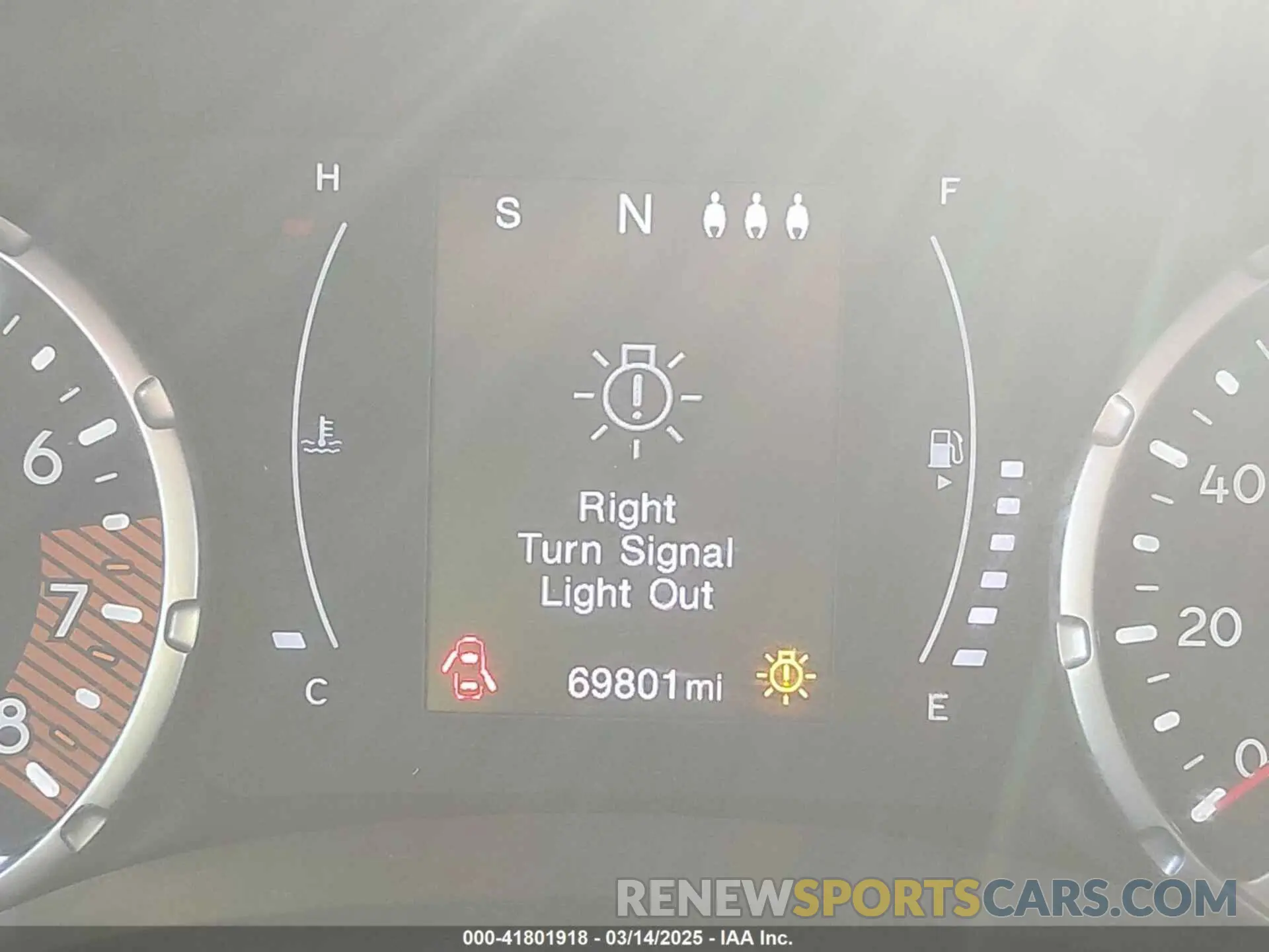 15 Photograph of a damaged car ZACNJBAB7KPK71811 JEEP RENEGADE 2019