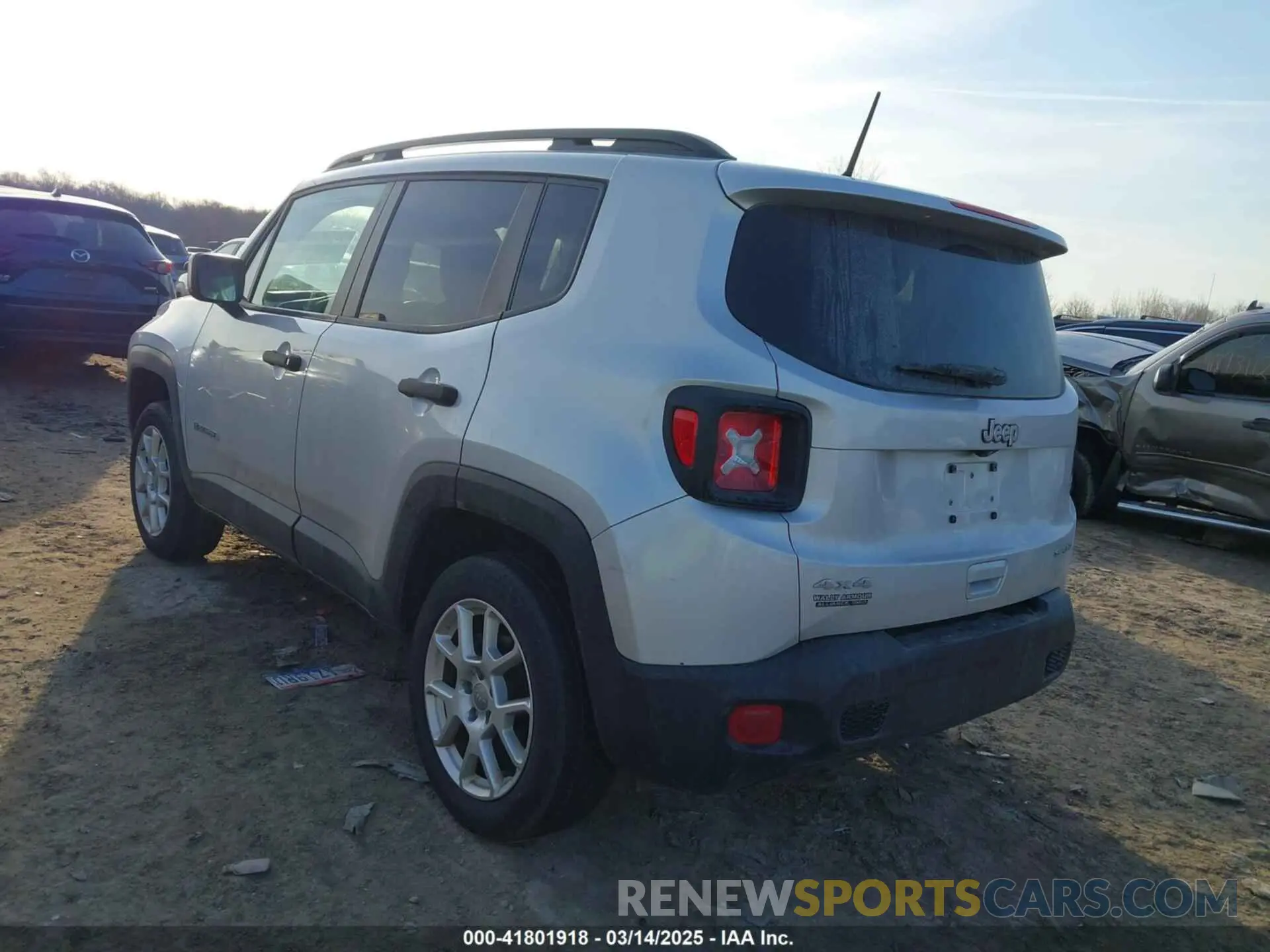 3 Photograph of a damaged car ZACNJBAB7KPK71811 JEEP RENEGADE 2019