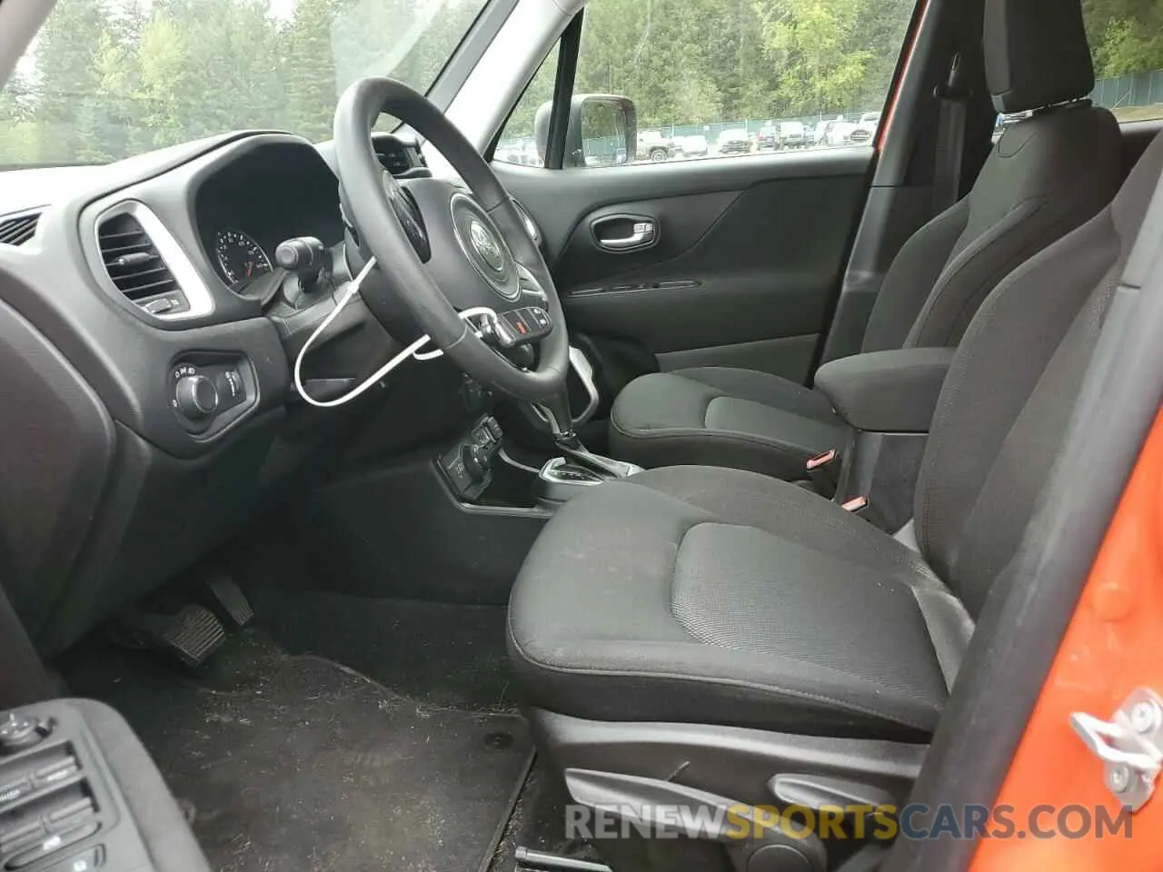 7 Photograph of a damaged car ZACNJBAB7KPK82176 JEEP RENEGADE 2019