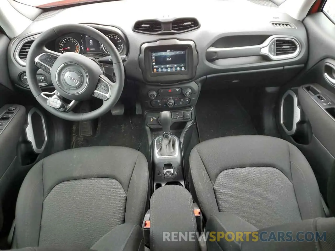 8 Photograph of a damaged car ZACNJBAB7KPK82176 JEEP RENEGADE 2019