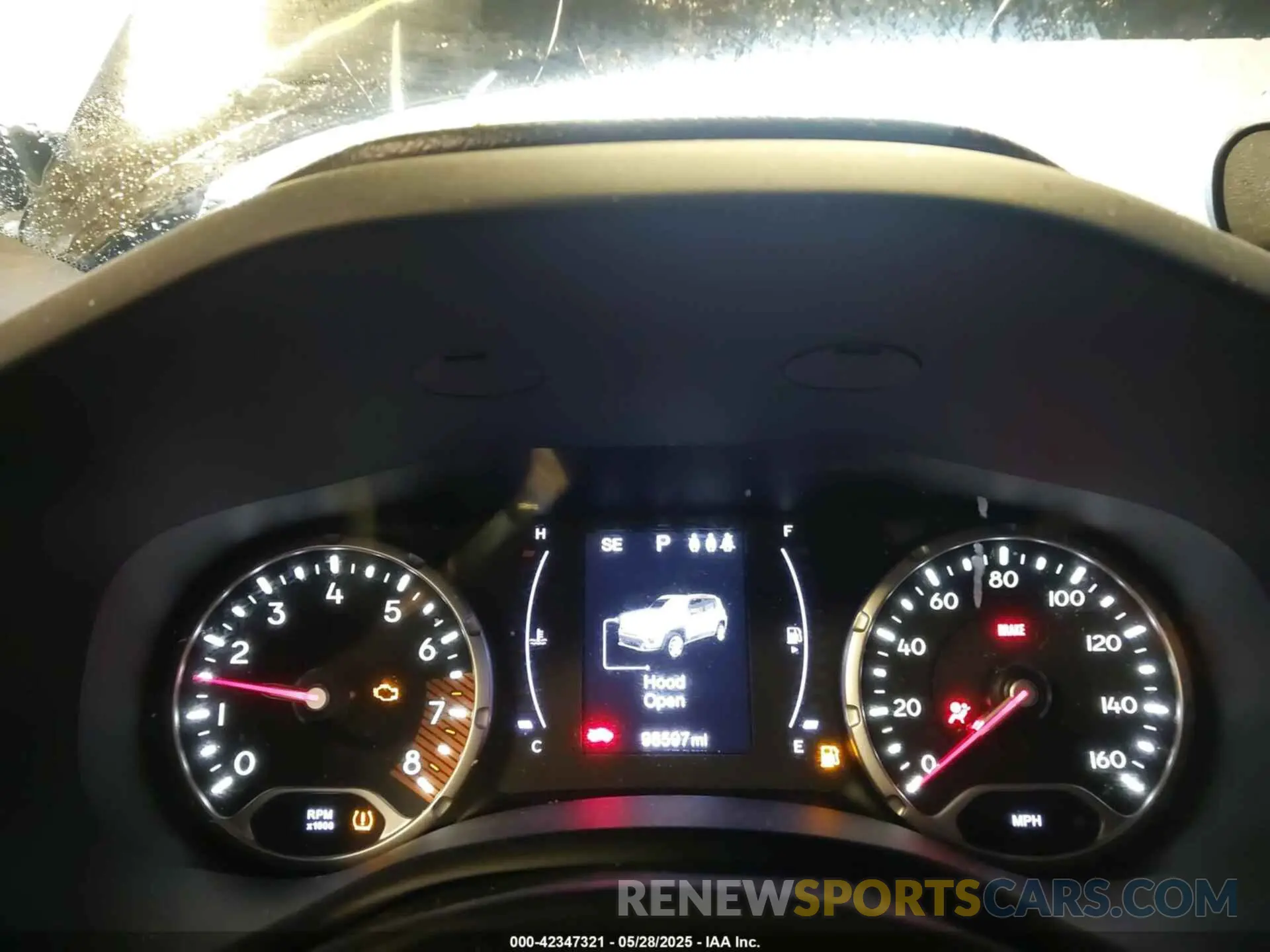 7 Photograph of a damaged car ZACNJBAB7KPK88737 JEEP RENEGADE 2019
