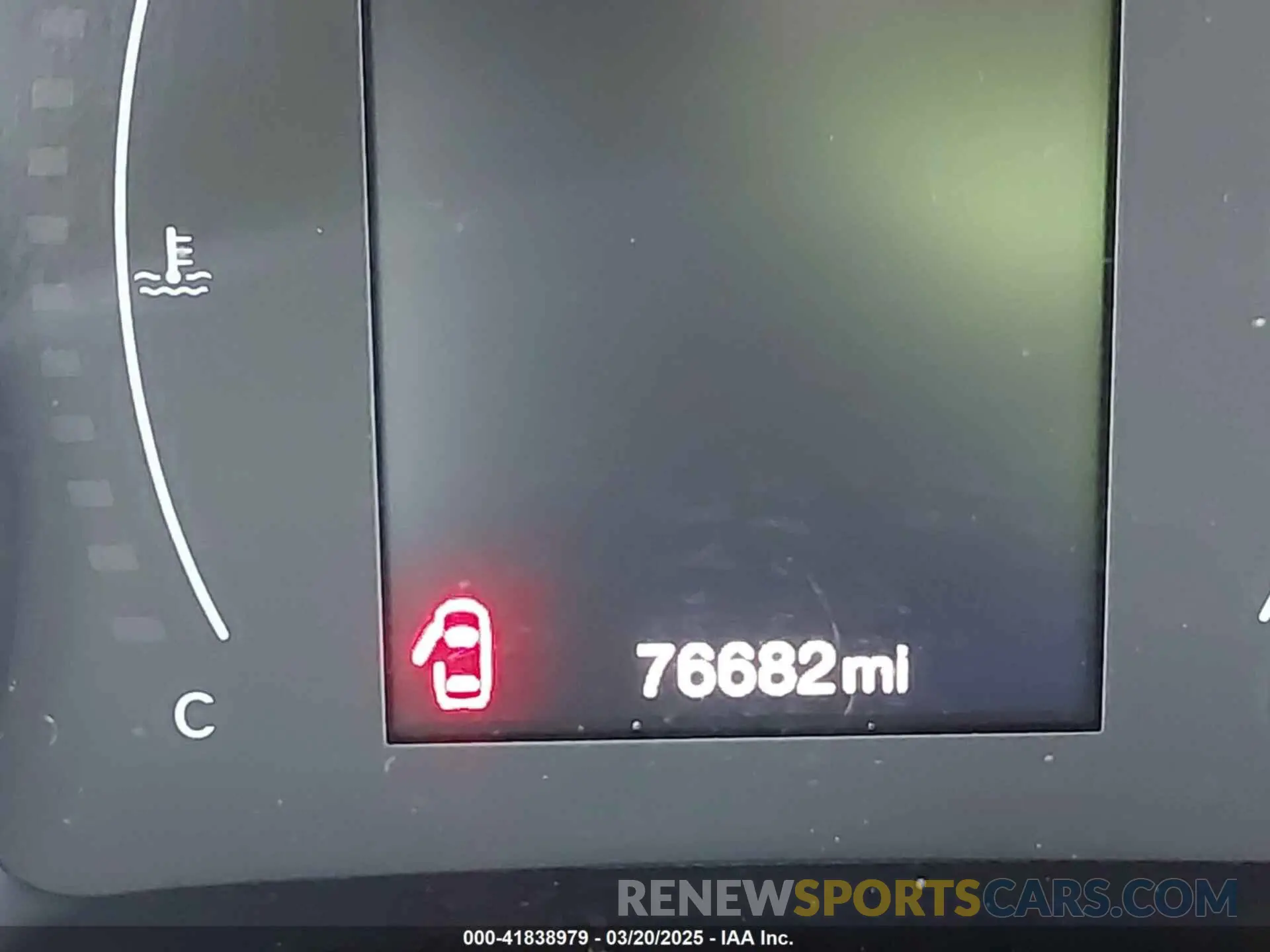 15 Photograph of a damaged car ZACNJBAB8KPK74653 JEEP RENEGADE 2019