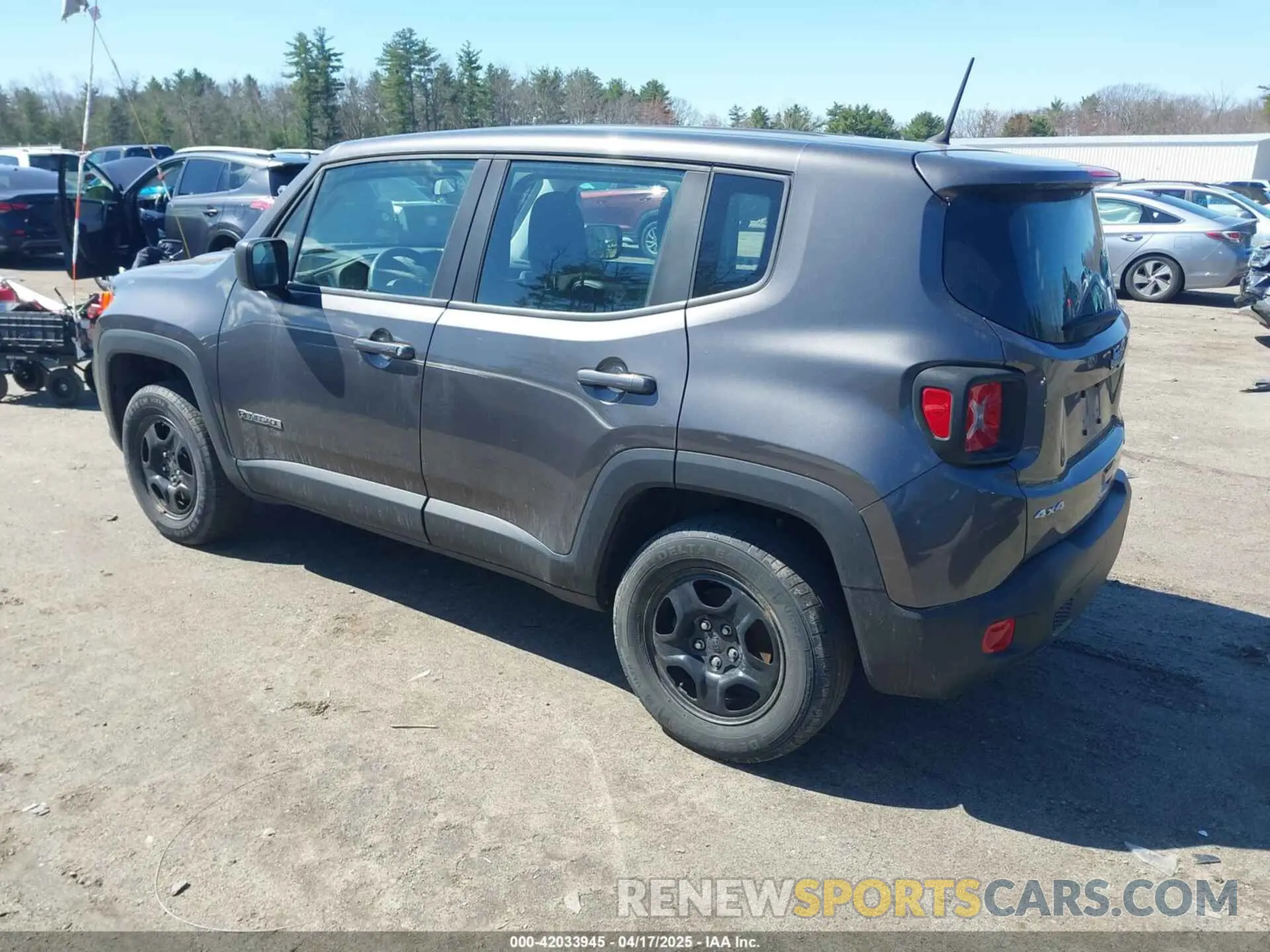 3 Photograph of a damaged car ZACNJBAB8KPK89007 JEEP RENEGADE 2019