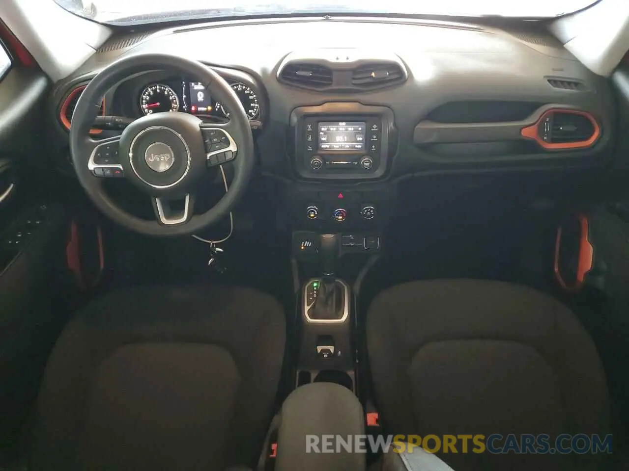 8 Photograph of a damaged car ZACNJBAB9KPK25459 JEEP RENEGADE 2019