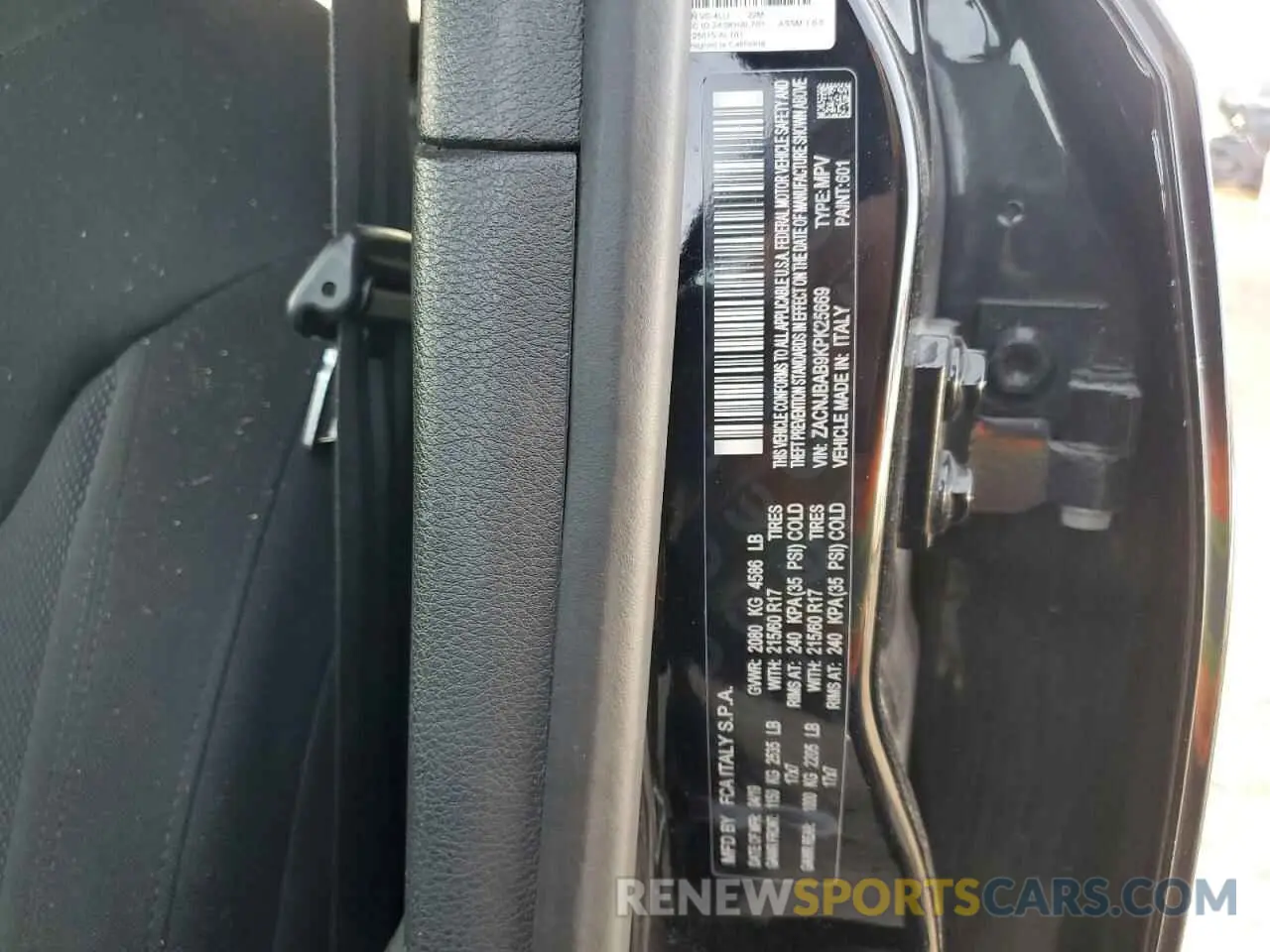 12 Photograph of a damaged car ZACNJBAB9KPK25669 JEEP RENEGADE 2019