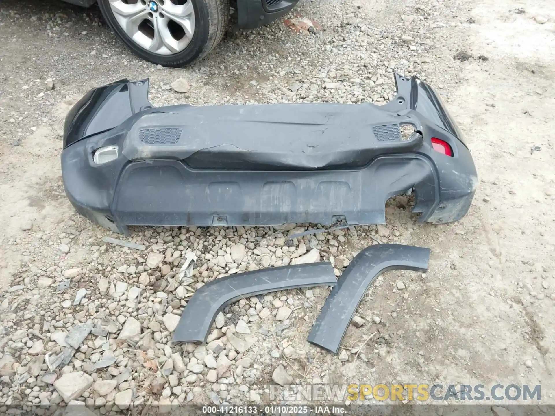 12 Photograph of a damaged car ZACNJBABXKPJ75459 JEEP RENEGADE 2019