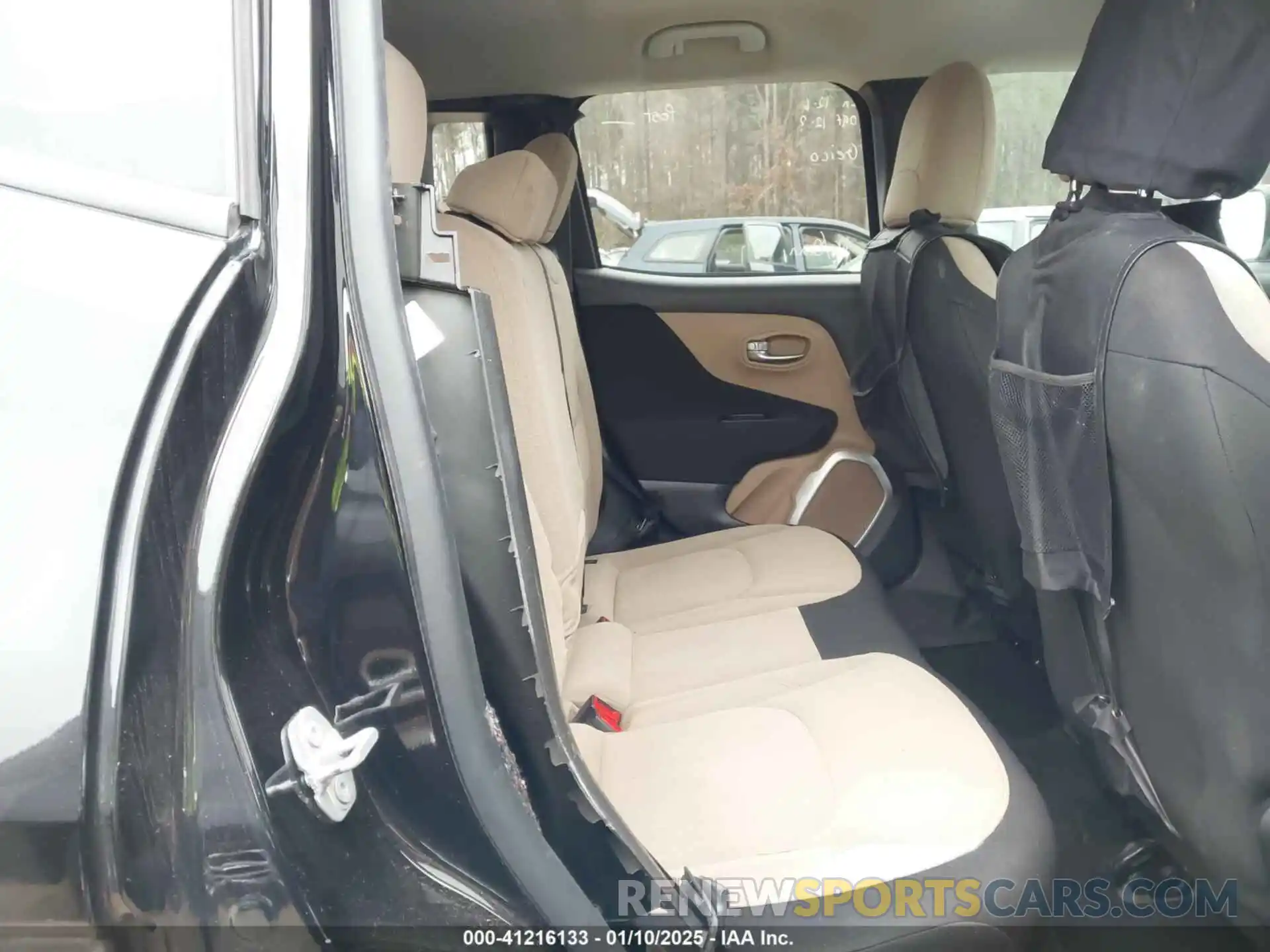 8 Photograph of a damaged car ZACNJBABXKPJ75459 JEEP RENEGADE 2019