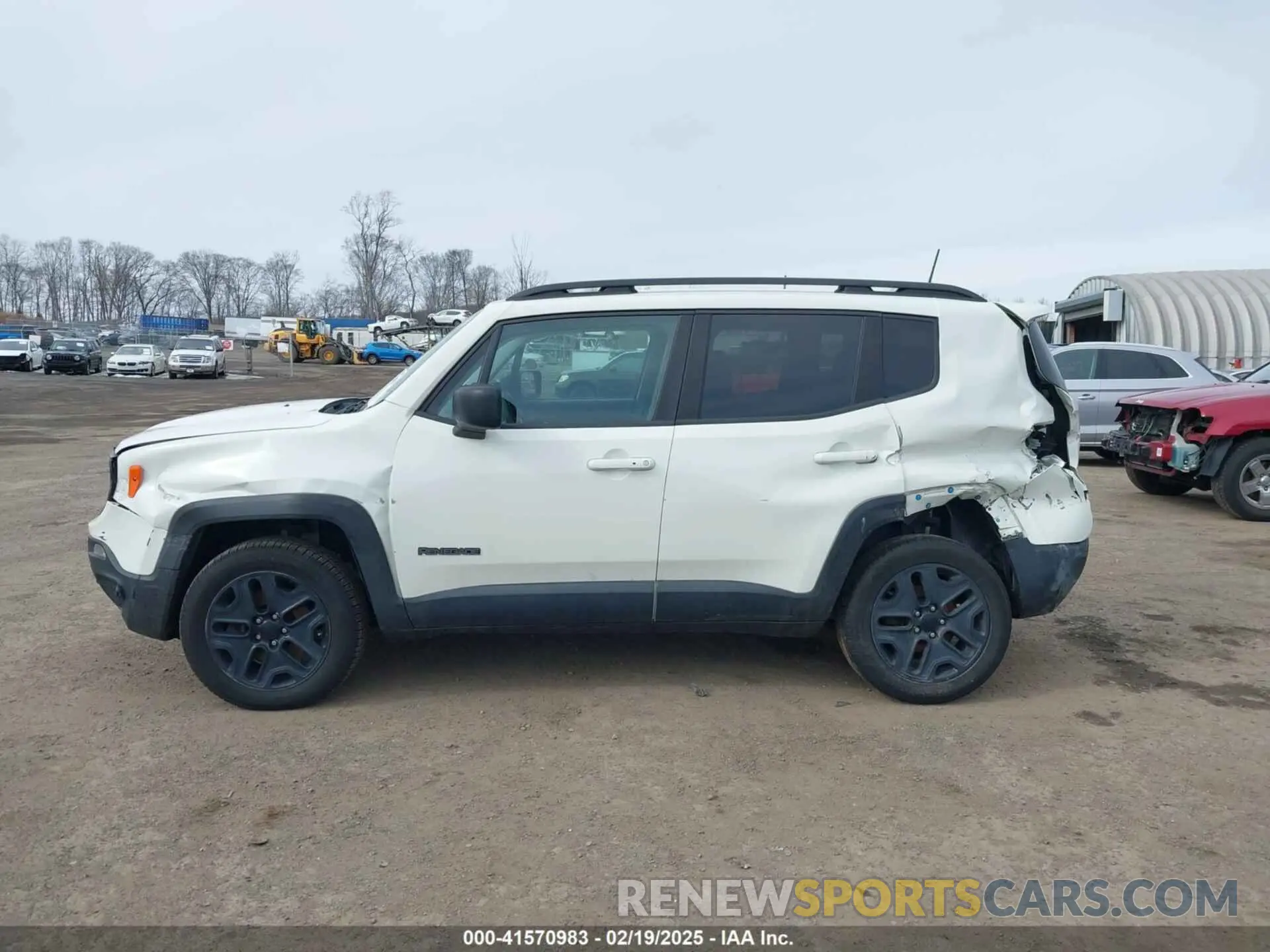 14 Photograph of a damaged car ZACNJBABXKPK92281 JEEP RENEGADE 2019