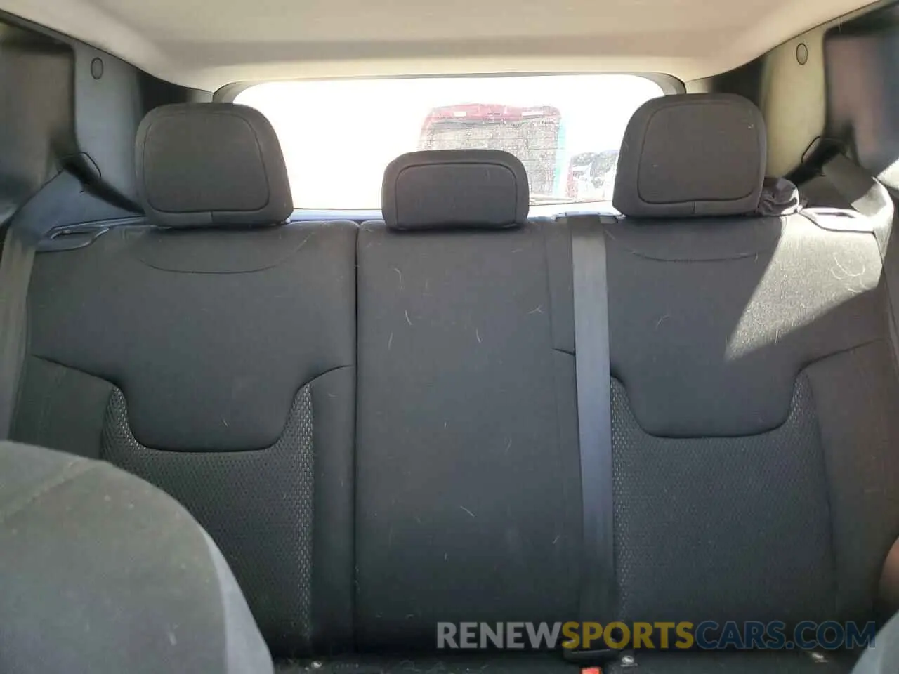 10 Photograph of a damaged car ZACNJBB15KPK19339 JEEP RENEGADE 2019