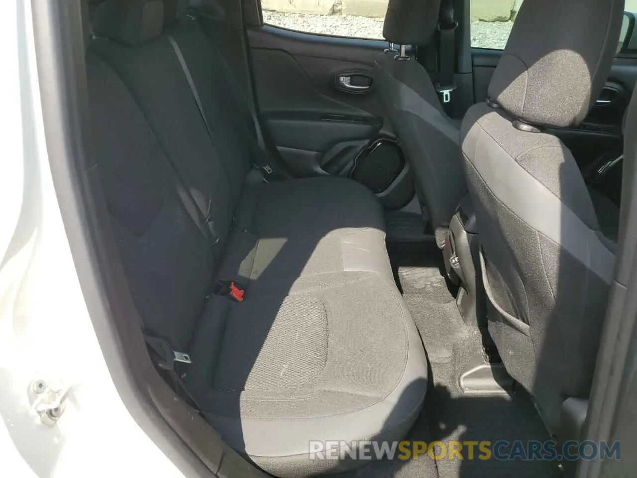 11 Photograph of a damaged car ZACNJBBB0KPJ96027 JEEP RENEGADE 2019