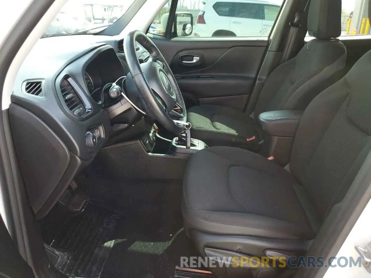 7 Photograph of a damaged car ZACNJBBB0KPJ96027 JEEP RENEGADE 2019