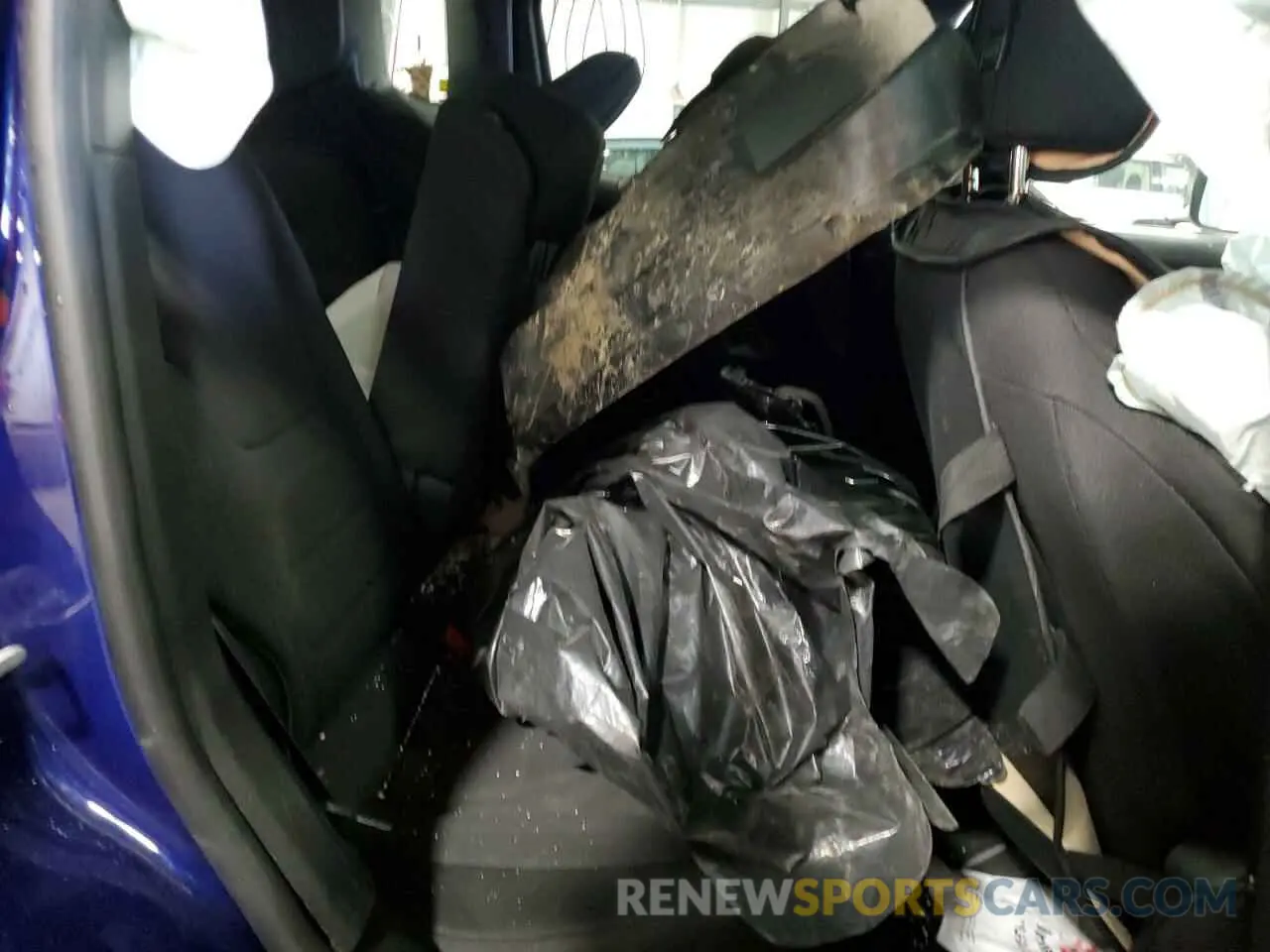 10 Photograph of a damaged car ZACNJBBB0KPK10010 JEEP RENEGADE 2019