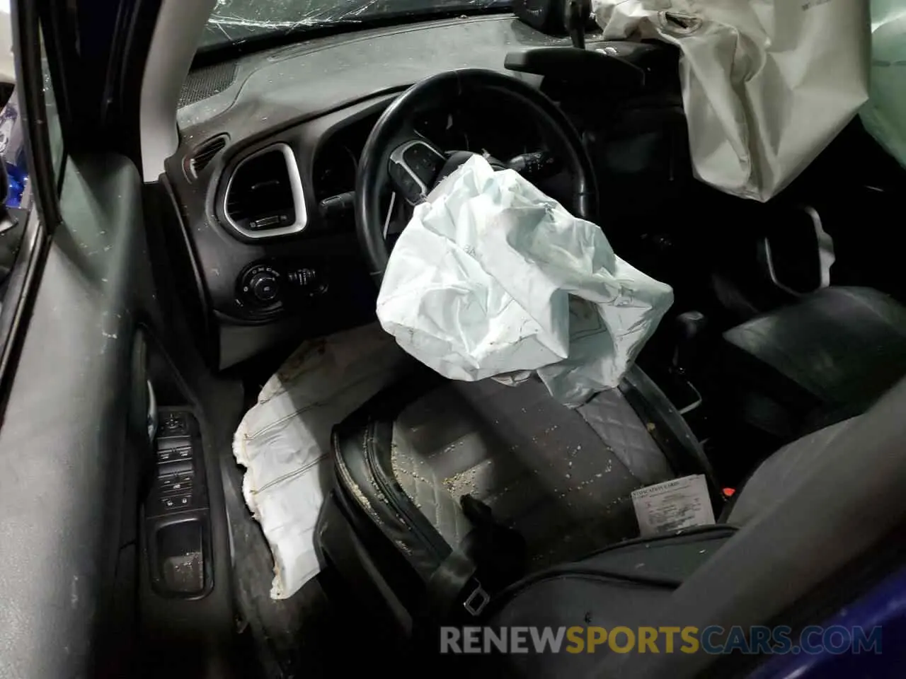 8 Photograph of a damaged car ZACNJBBB0KPK10010 JEEP RENEGADE 2019