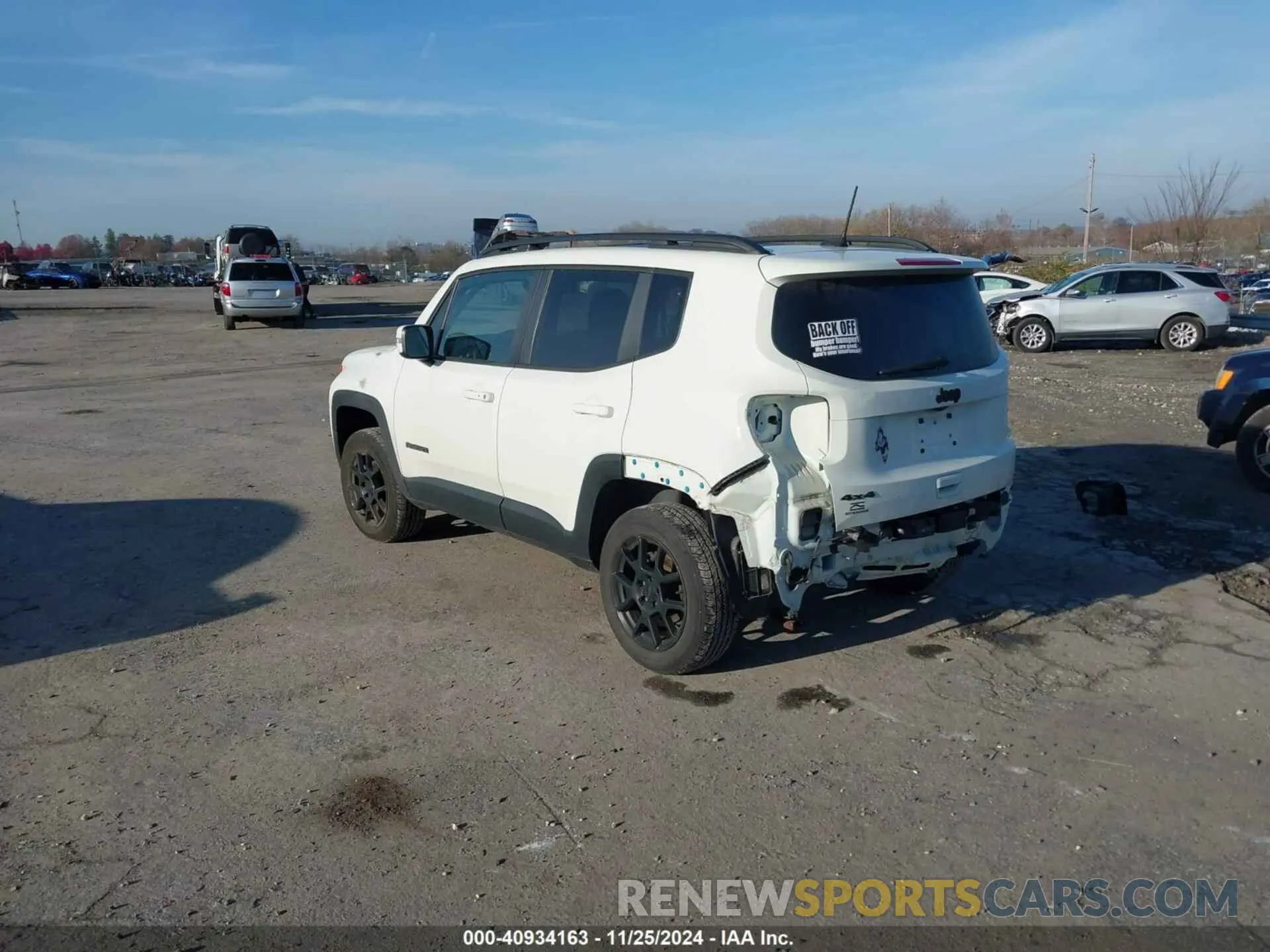 3 Photograph of a damaged car ZACNJBBB1KPK16687 JEEP RENEGADE 2019