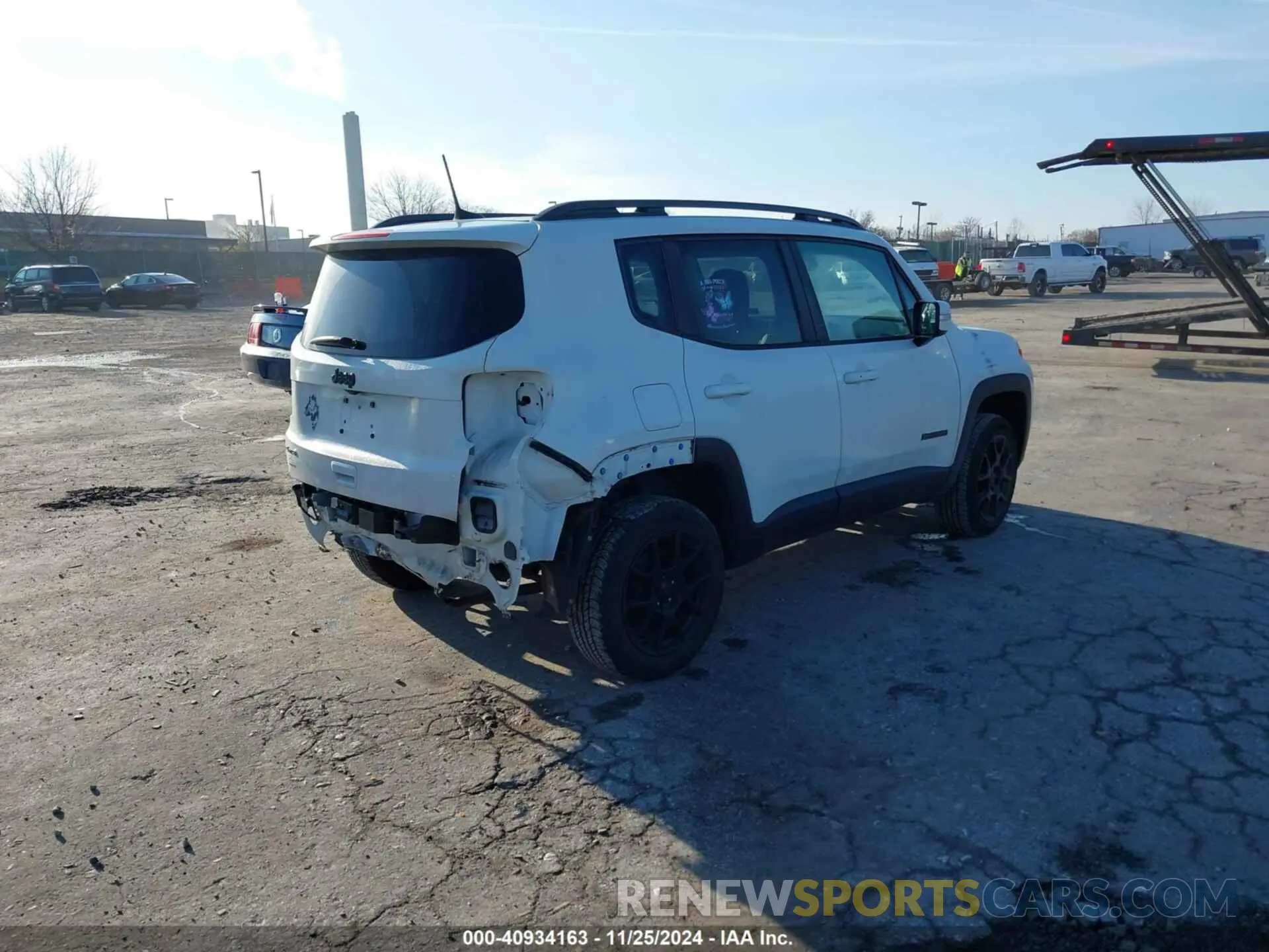 4 Photograph of a damaged car ZACNJBBB1KPK16687 JEEP RENEGADE 2019