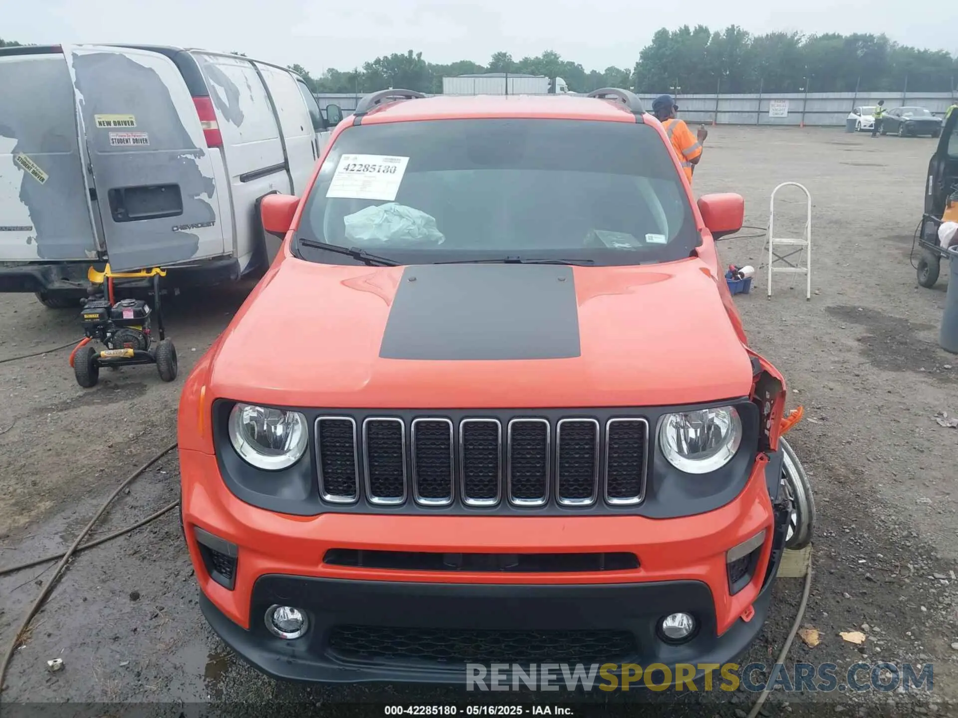 11 Photograph of a damaged car ZACNJBBB2KPJ97518 JEEP RENEGADE 2019