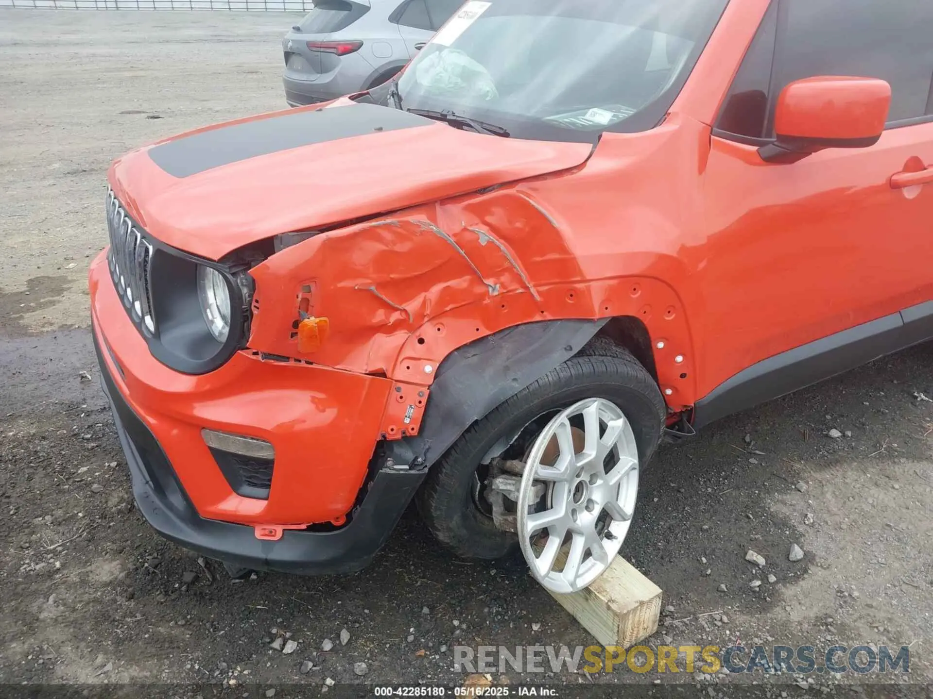 6 Photograph of a damaged car ZACNJBBB2KPJ97518 JEEP RENEGADE 2019