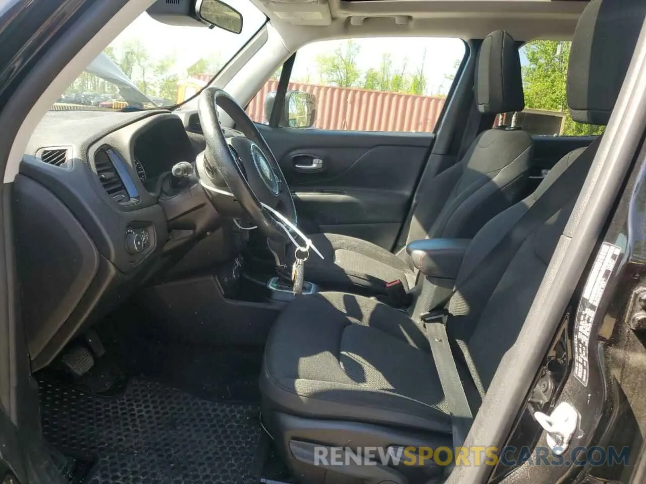 7 Photograph of a damaged car ZACNJBBB2KPJ99916 JEEP RENEGADE 2019
