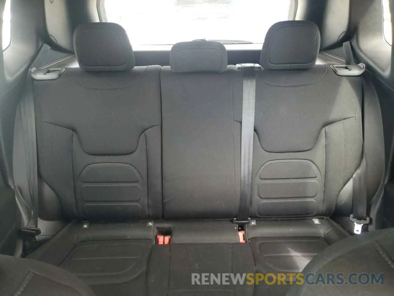 10 Photograph of a damaged car ZACNJBBB2KPK00630 JEEP RENEGADE 2019
