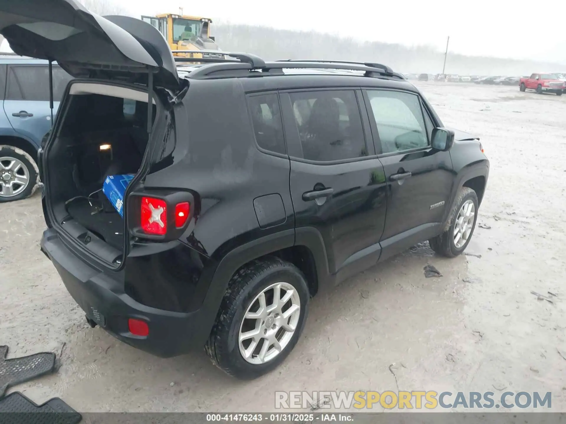 4 Photograph of a damaged car ZACNJBBB2KPK71228 JEEP RENEGADE 2019
