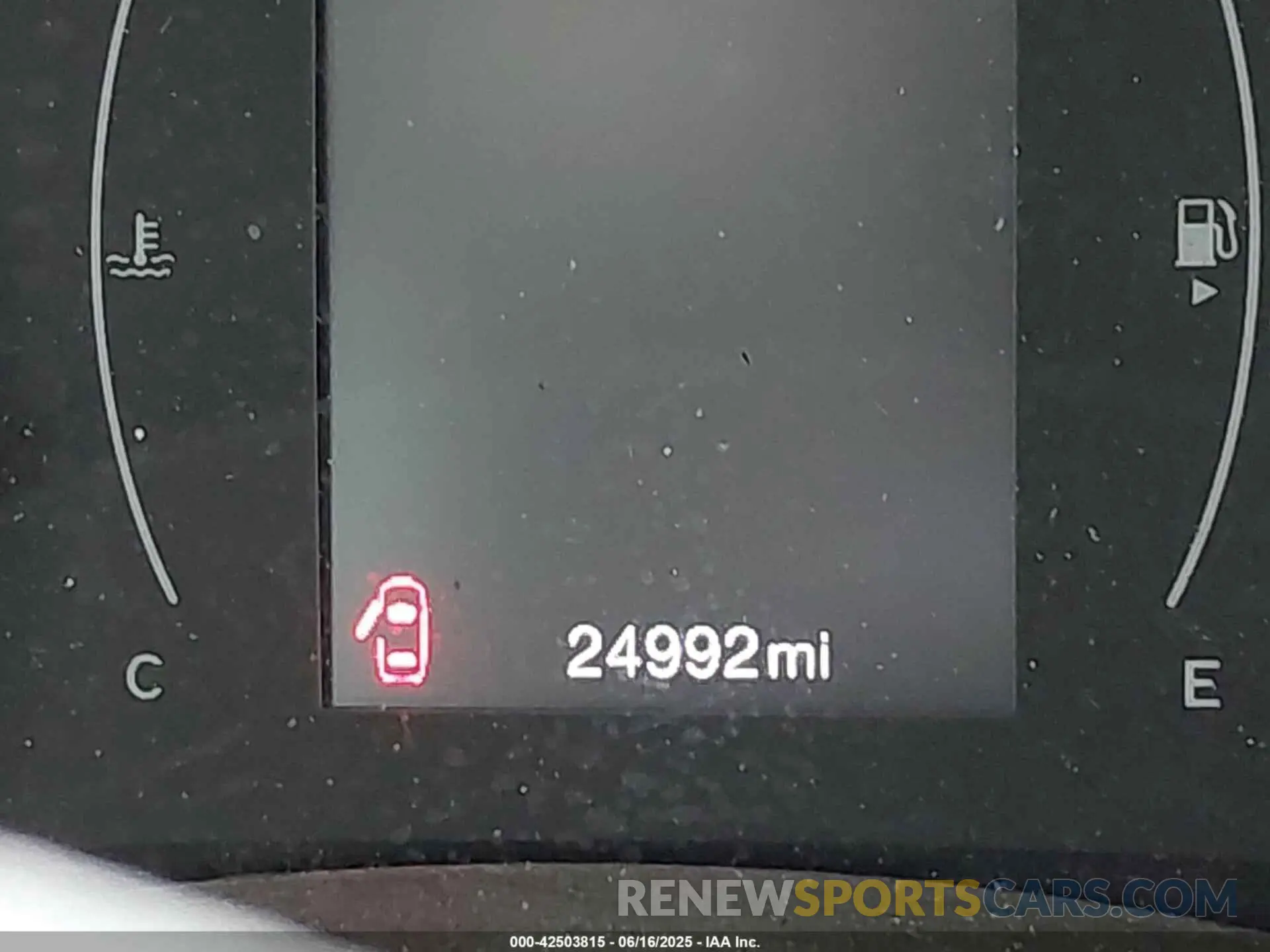 15 Photograph of a damaged car ZACNJBBB3KPK07991 JEEP RENEGADE 2019