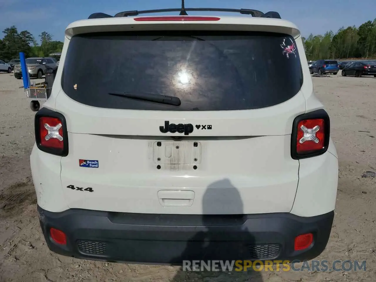 6 Photograph of a damaged car ZACNJBBB4KPK42233 JEEP RENEGADE 2019