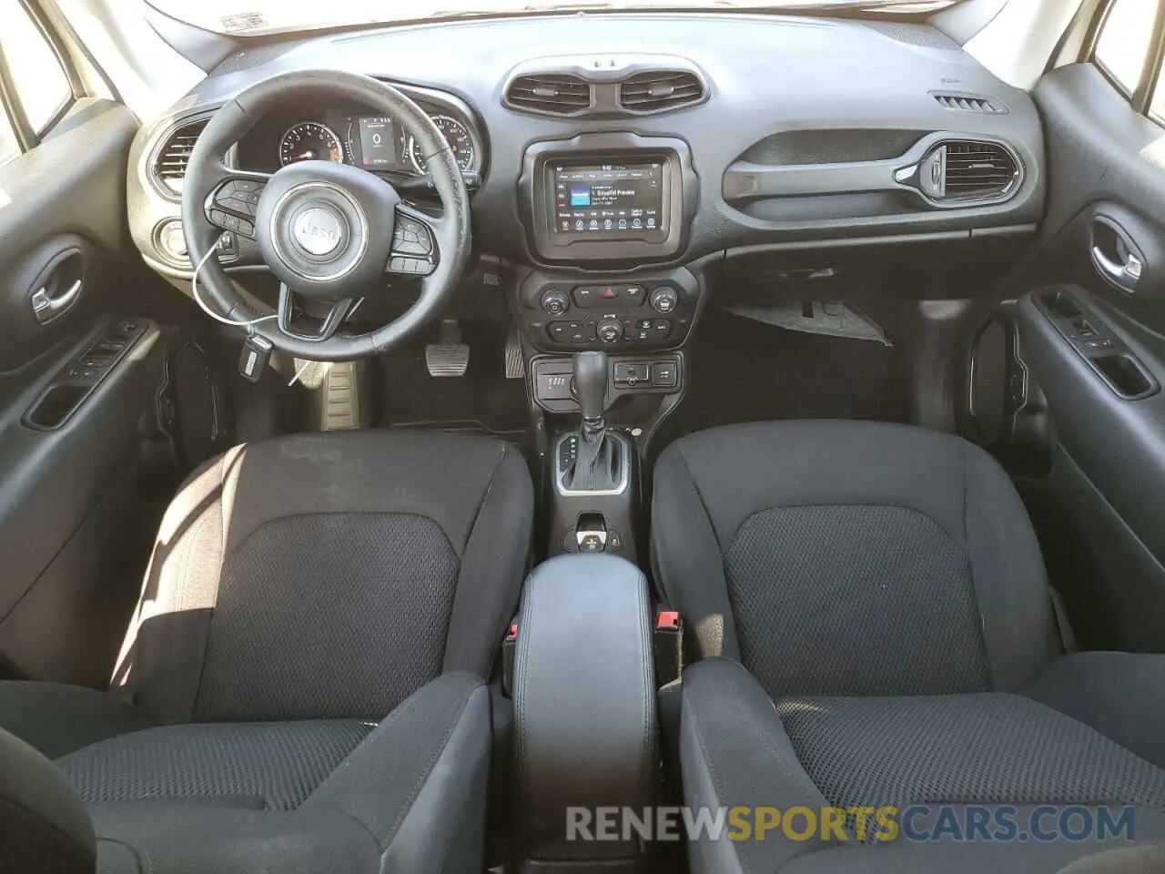 8 Photograph of a damaged car ZACNJBBB4KPK42233 JEEP RENEGADE 2019