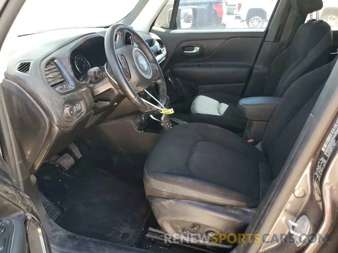 7 Photograph of a damaged car ZACNJBBB4KPK54222 JEEP RENEGADE 2019