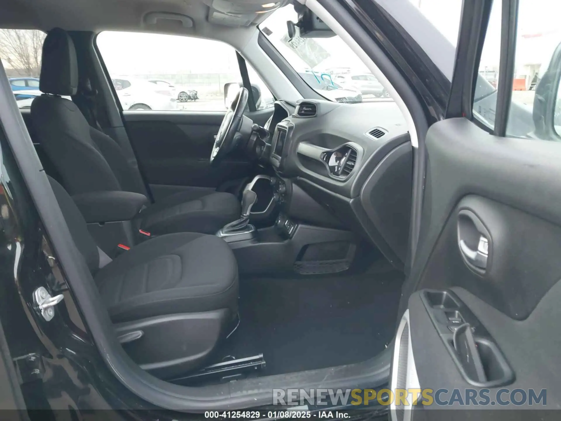 5 Photograph of a damaged car ZACNJBBB4KPK64698 JEEP RENEGADE 2019